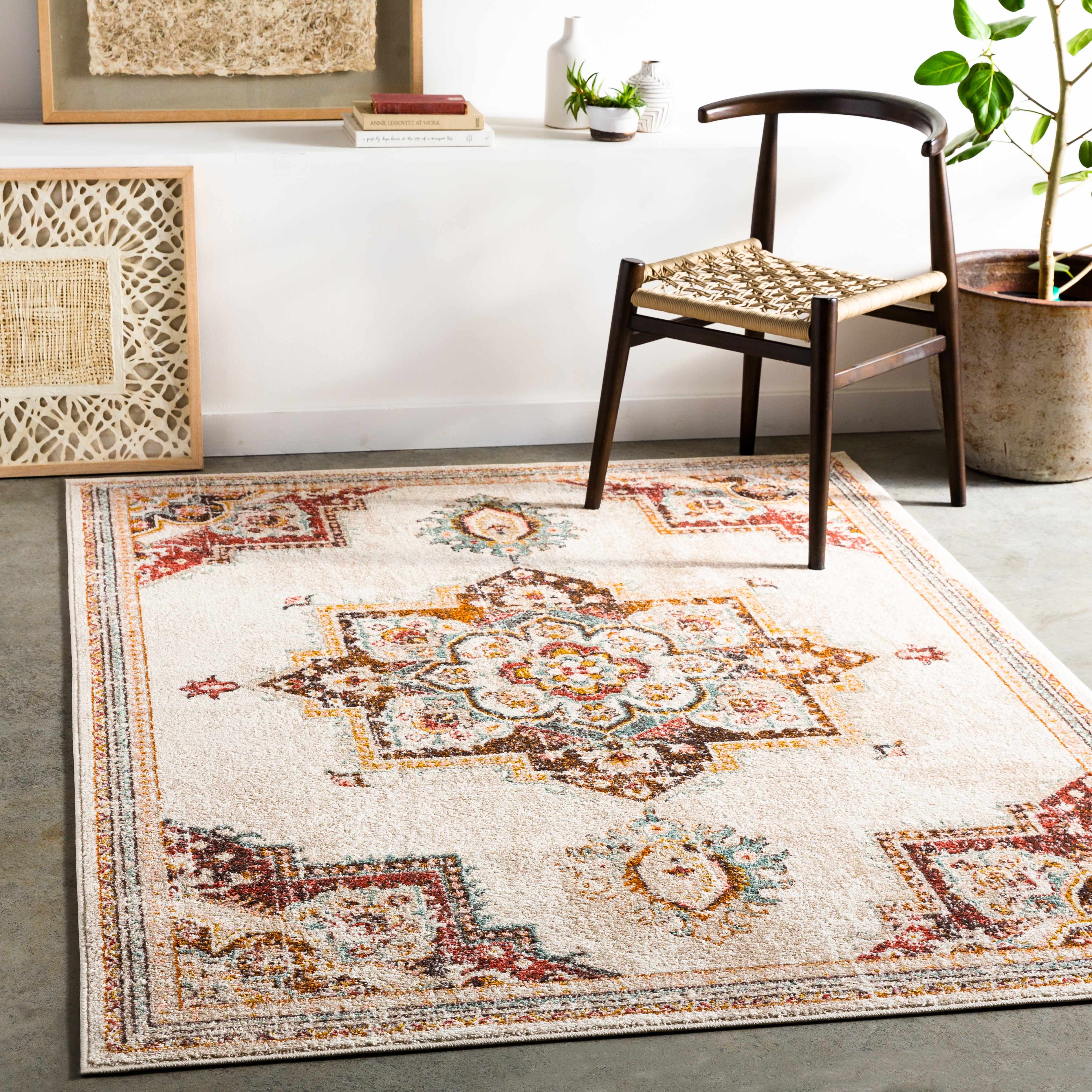 Inverkip 5'2in x 7' Traditional Area Rug - Hauteloom