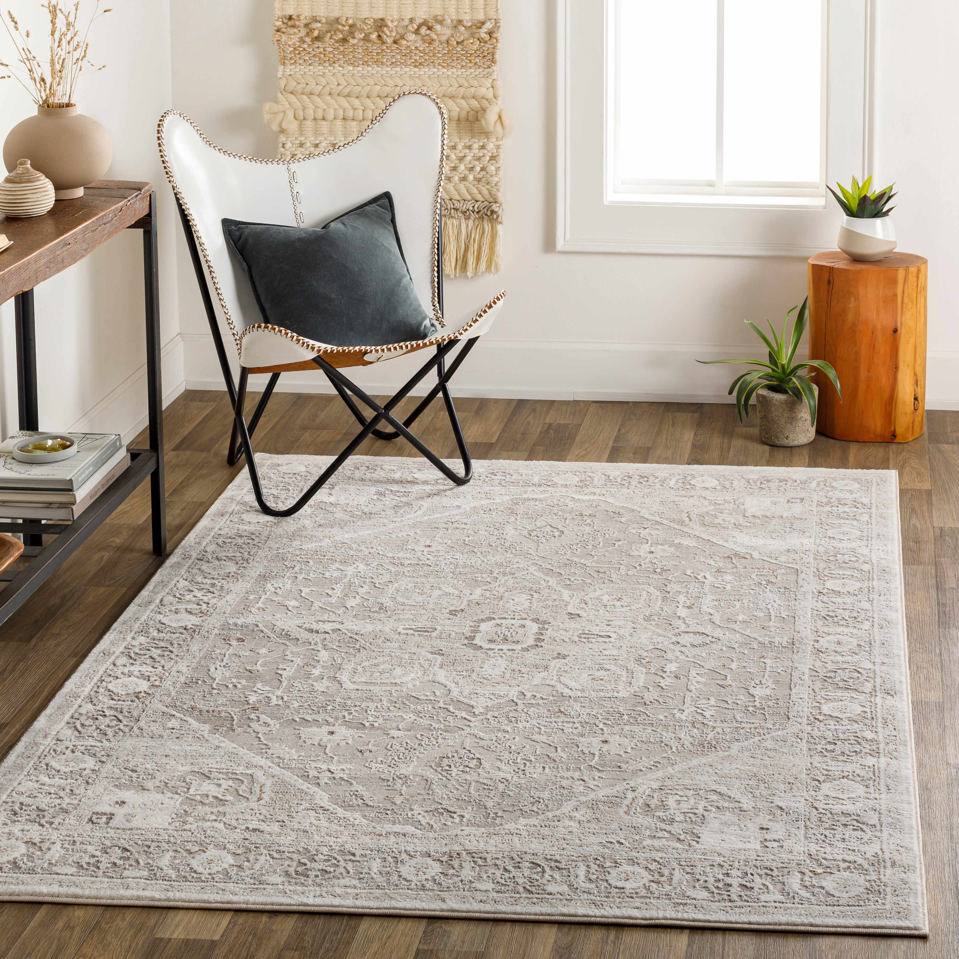Bunga 5'3in x 7' Traditional Updated Traditional Farmhouse Area Rug - Hauteloom