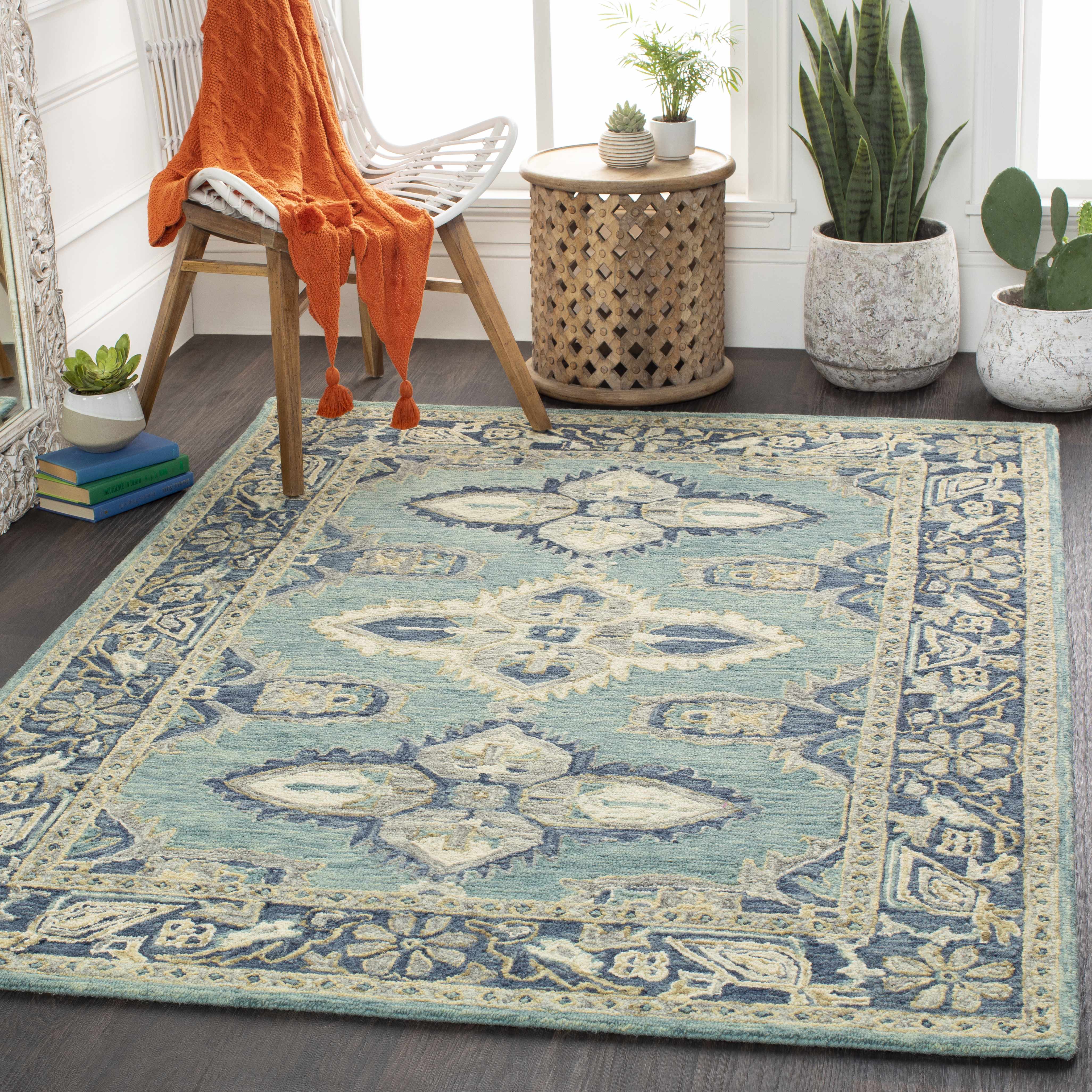 Milwaukee 8' x 10' Bohemian/ Wool Area Rug - Hauteloom