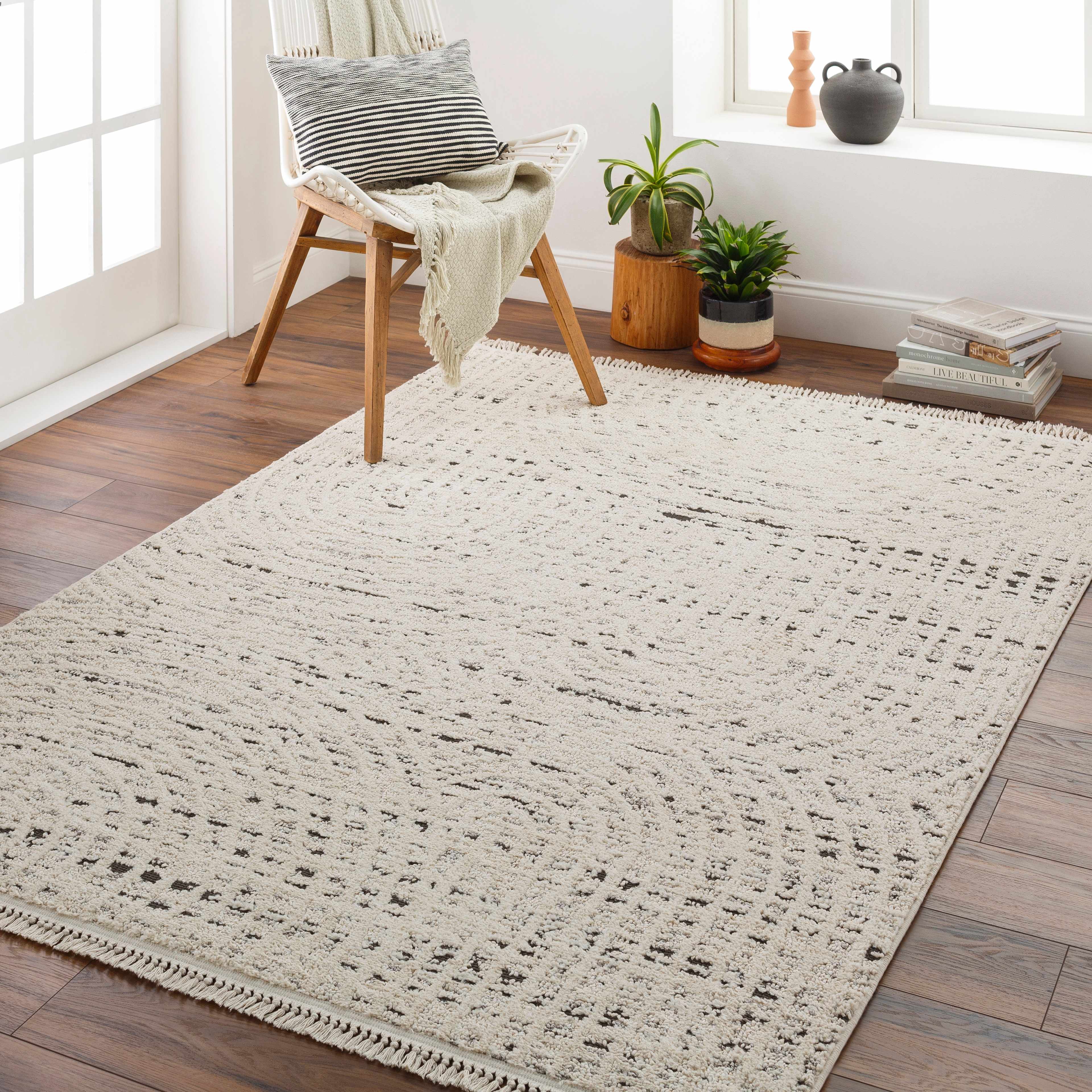 Calah 6'7in x 9' Area Rug - Hauteloom