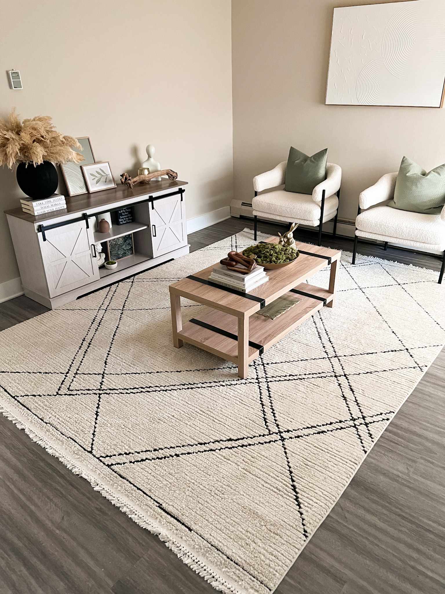 Ausca 6'7in x 9' Area Rug - Hauteloom