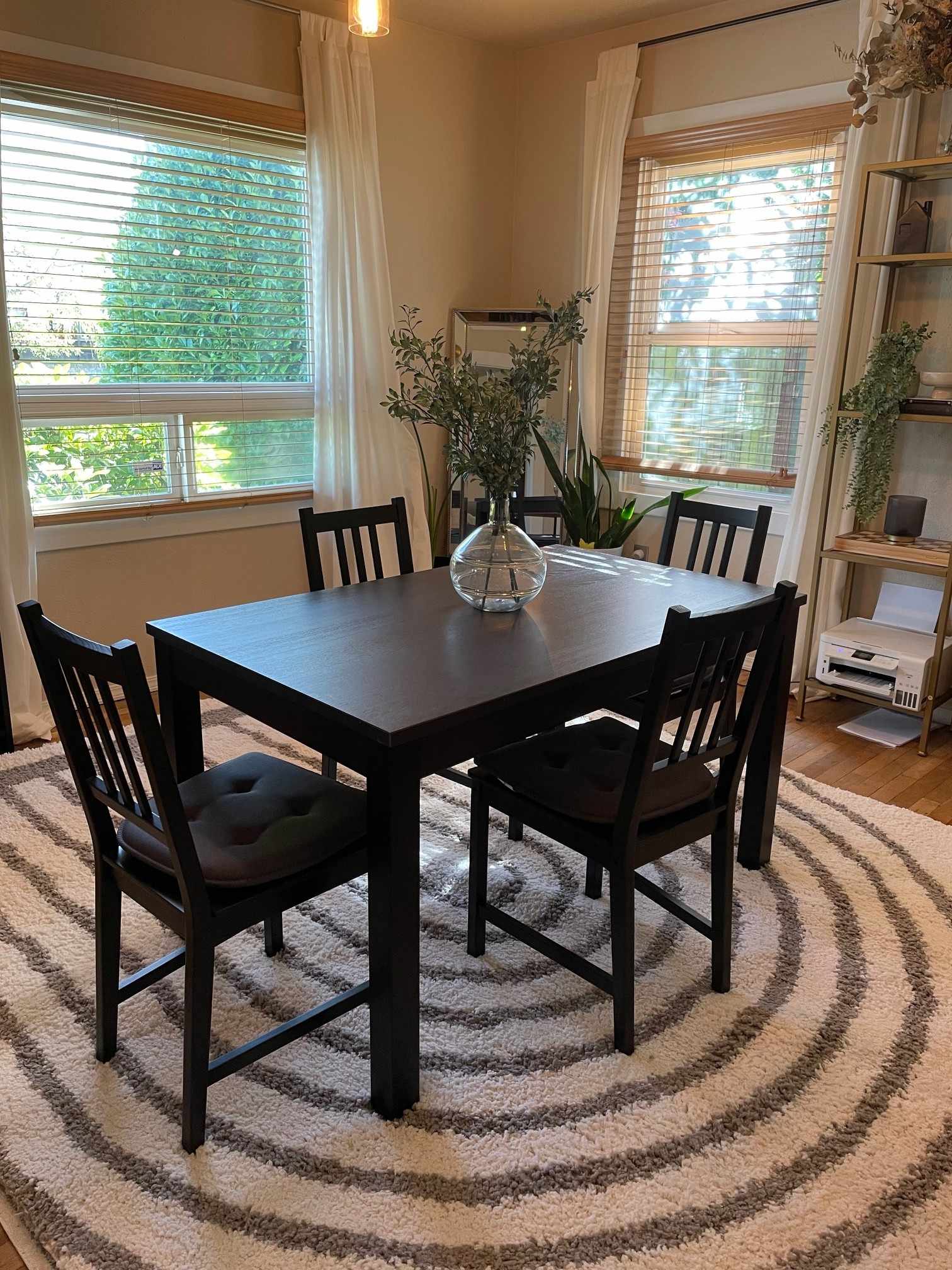 Jola 7'10in x 10' Area Rug - Hauteloom