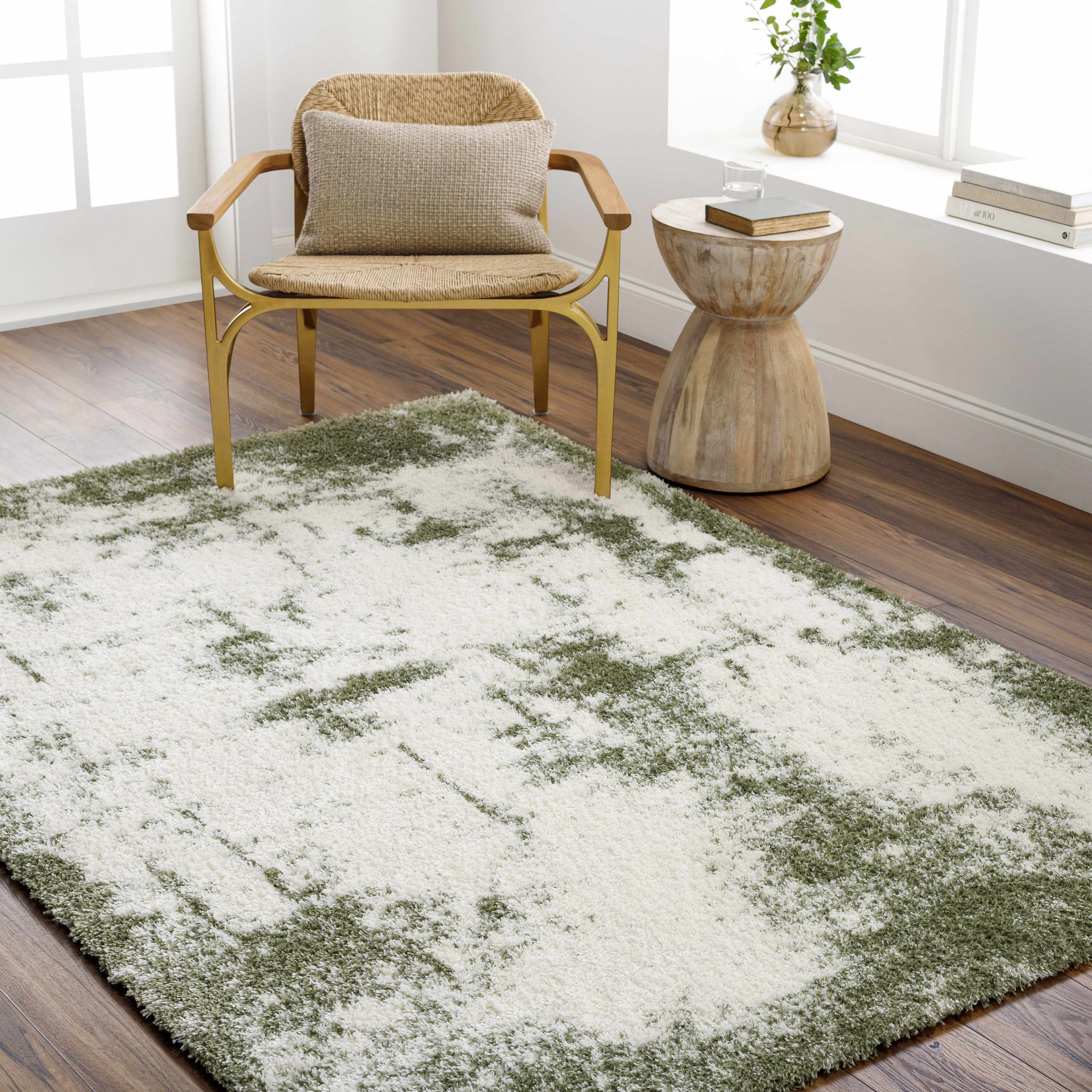 Jioni 6'7in x 9' Area Rug - Hauteloom
