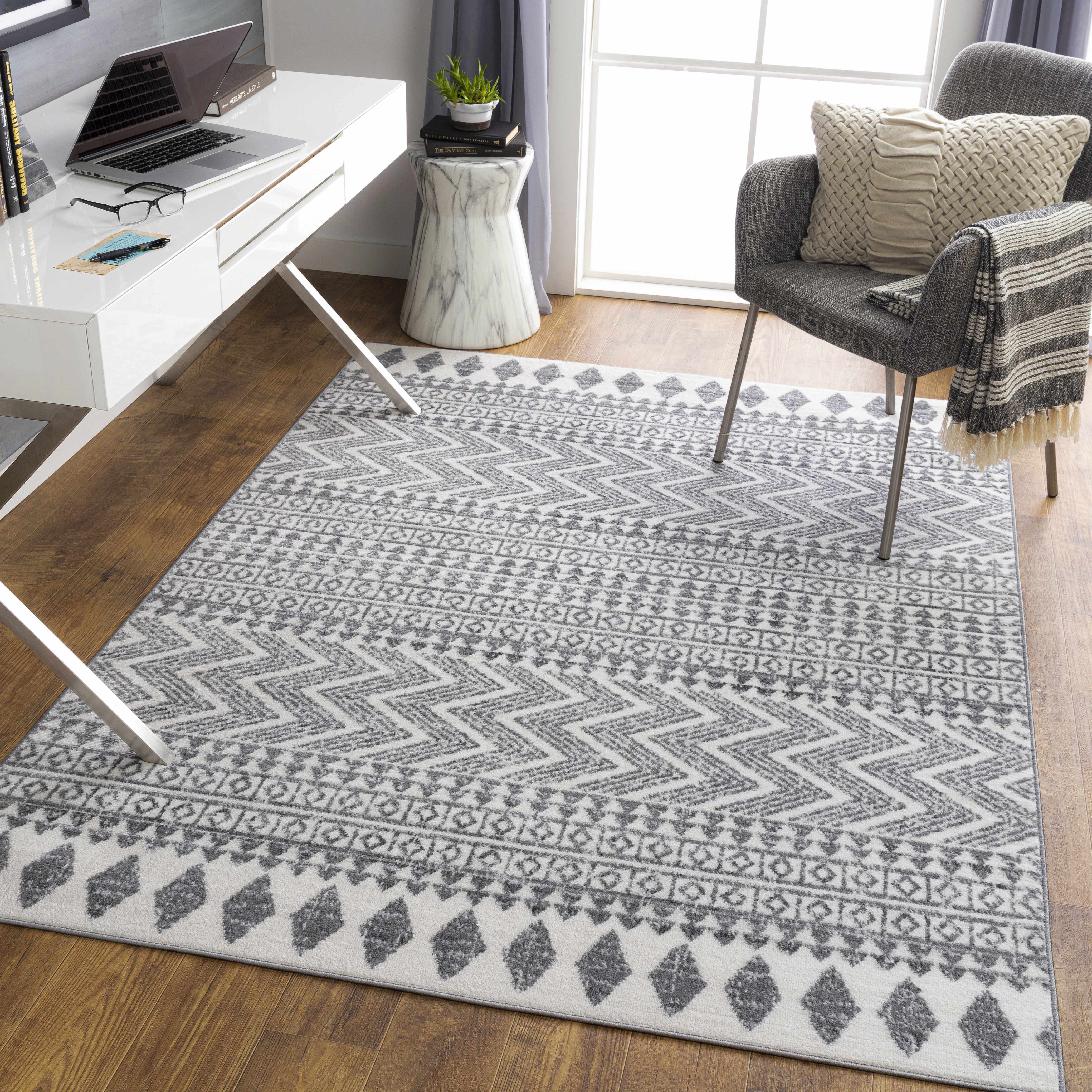 Massapequa 6'7in x 9' Modern Farmhouse Moroccan Area Rug - Hauteloom