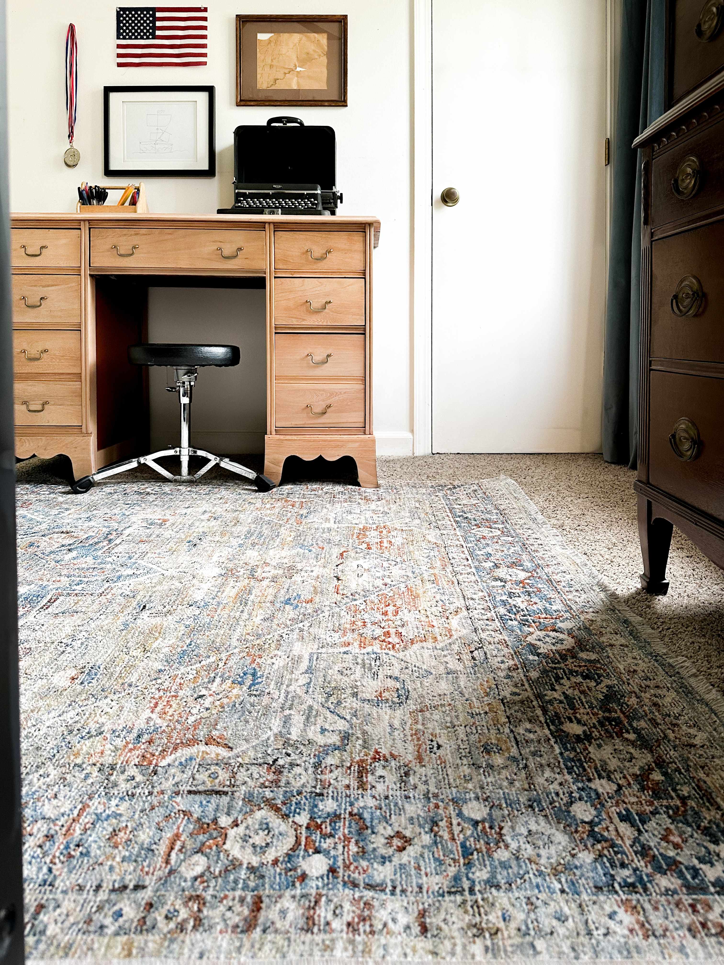 Elita 6'7in Round Area Rug - Hauteloom