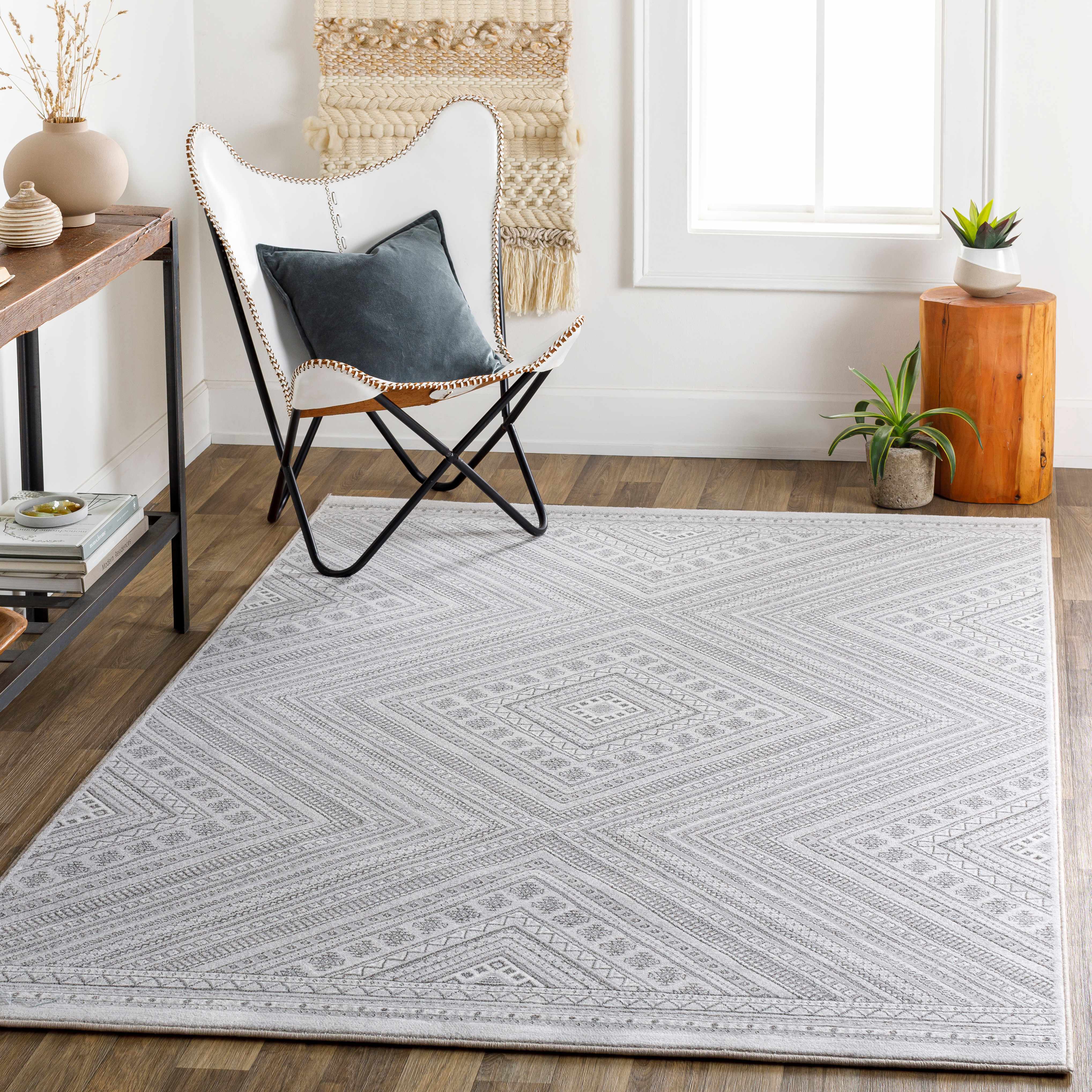 Holytown 5'3in x 7'7in Modern Area Rug - Hauteloom