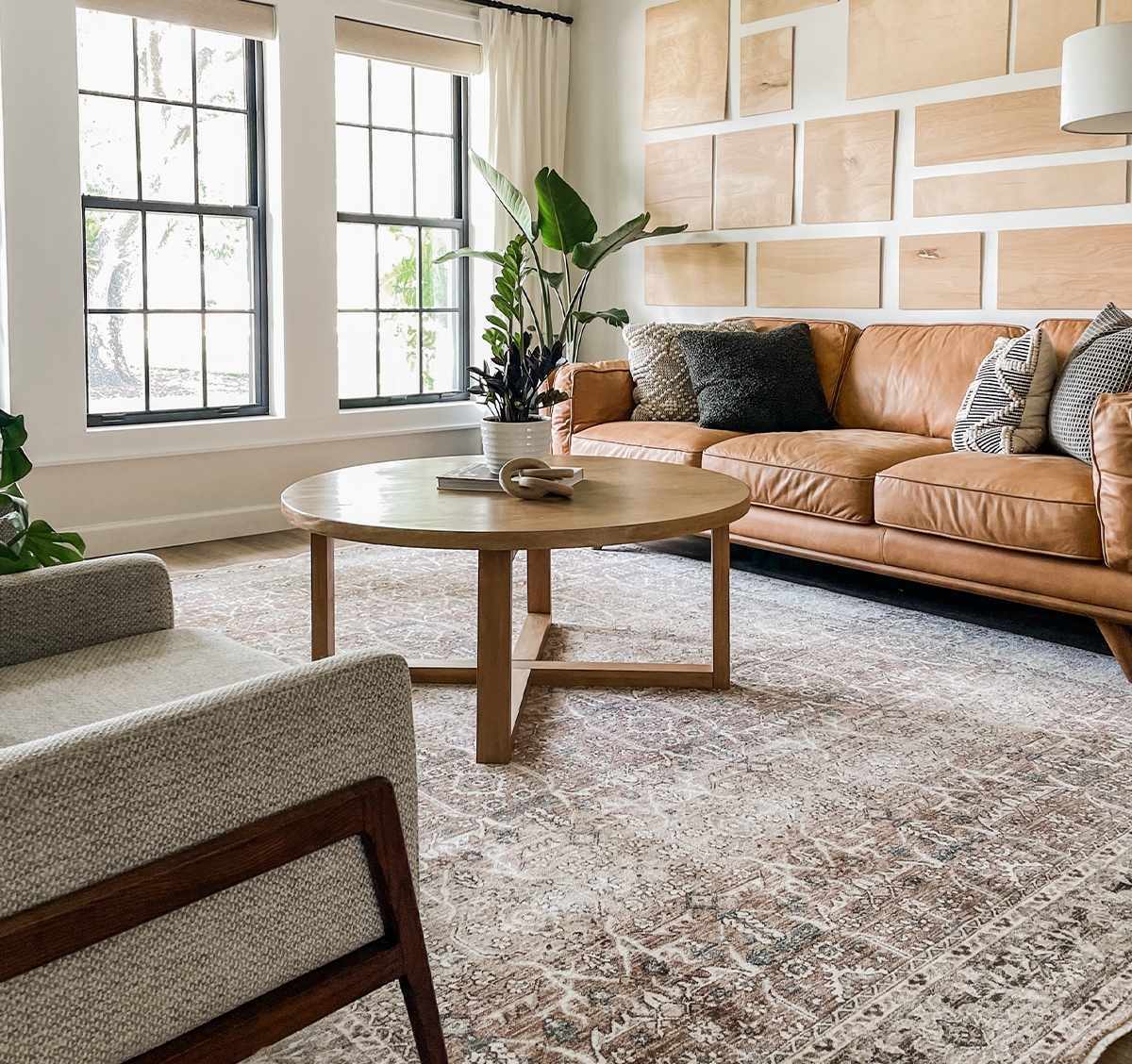 Tibanbang 2'11in x 7'10in Updated Traditional Farmhouse Runner - Hauteloom