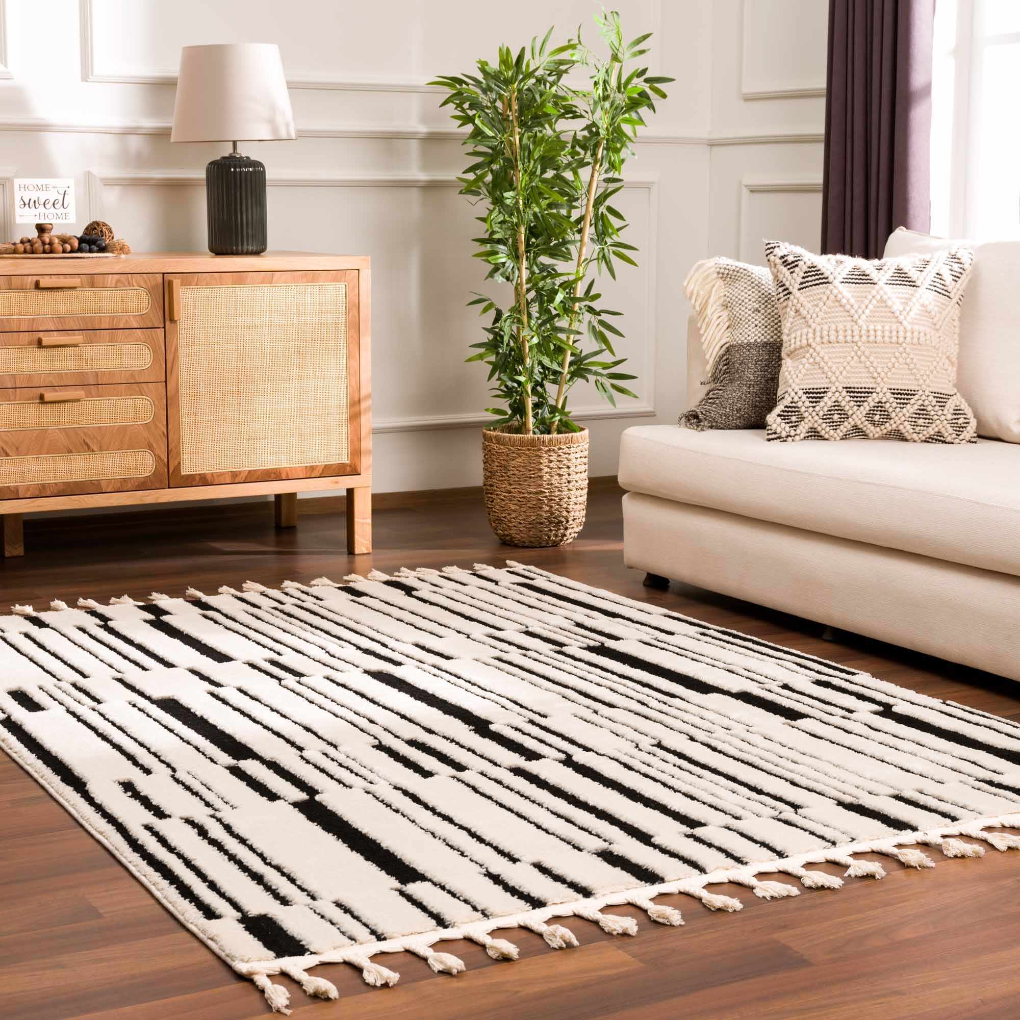 Bansi 5'3in x 7' Area Rug - Hauteloom