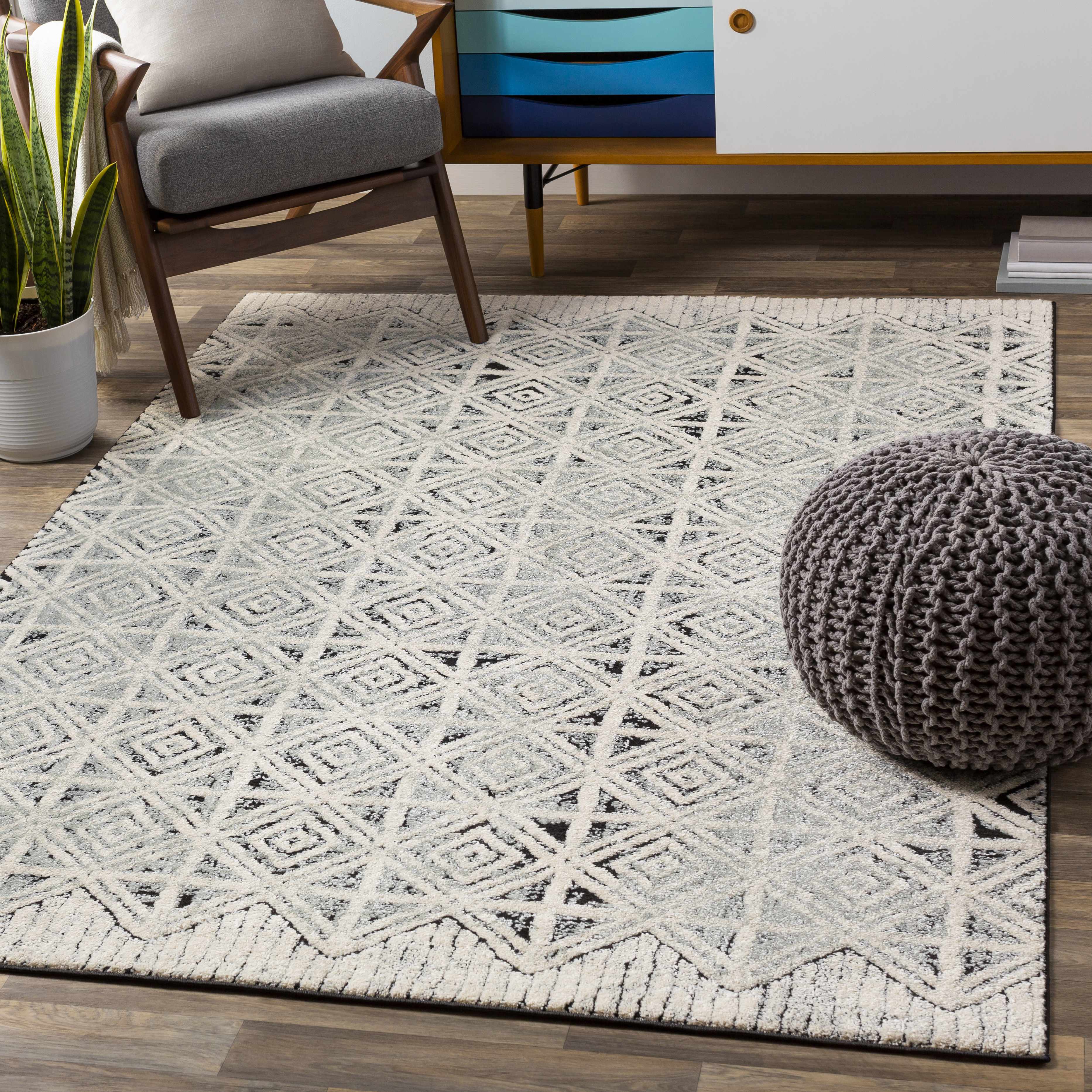 Noxen 5'3in x 7'3in Bohemian/ Area Rug - Hauteloom