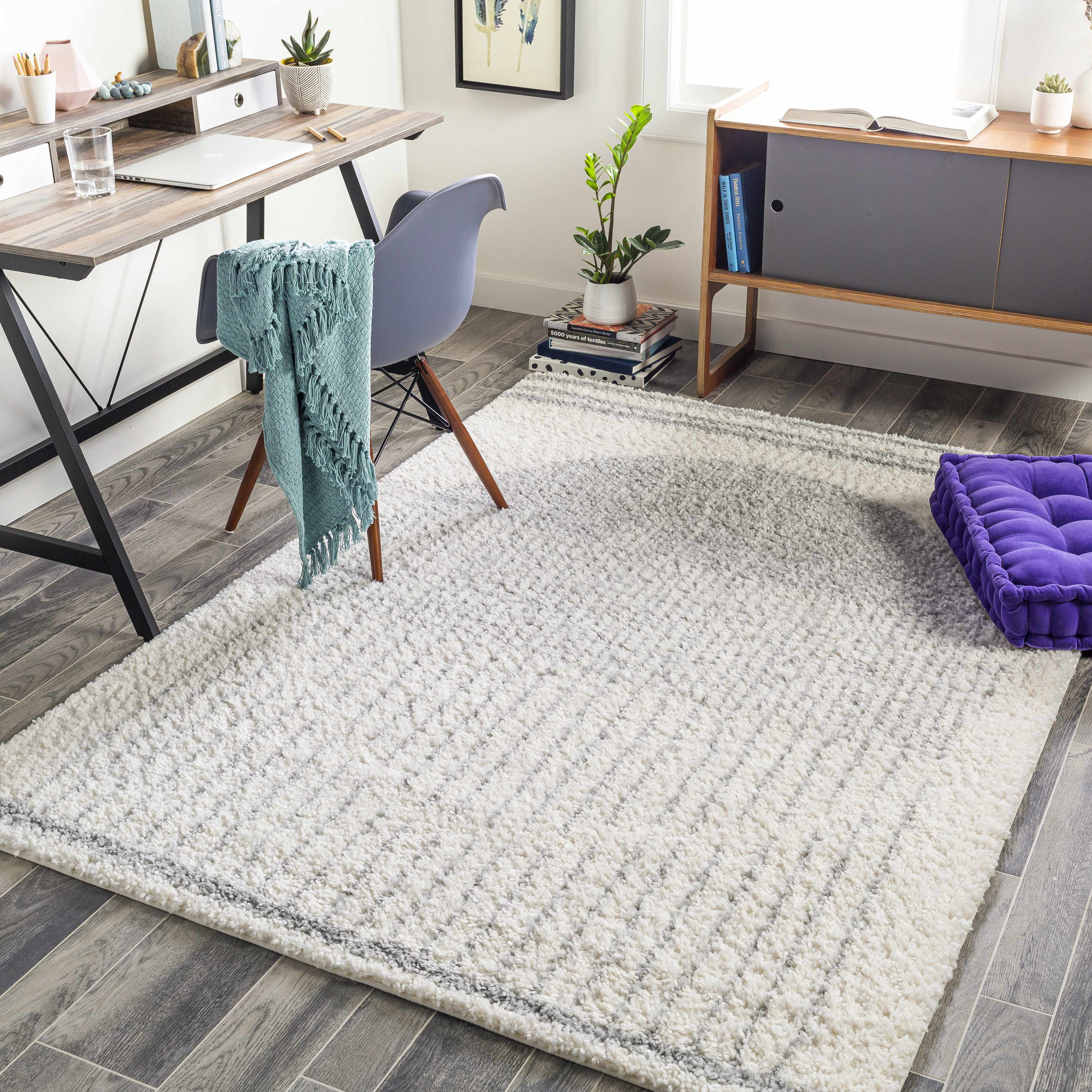 Dumarao 5'3in x 7'3in Modern Shag Plush Bohemian Area Rug - Hauteloom