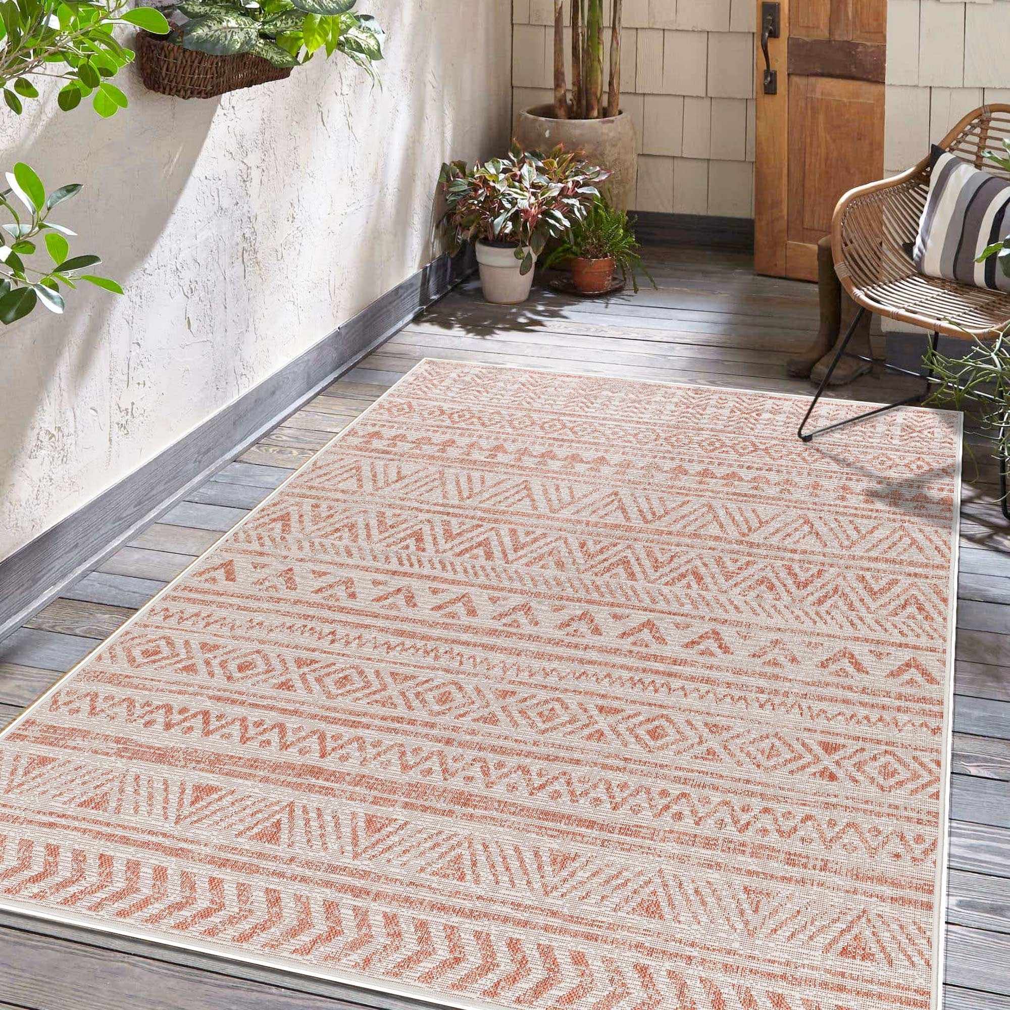 Chuck 7'10in x 10'2in Outdoor Area Rug - Hauteloom