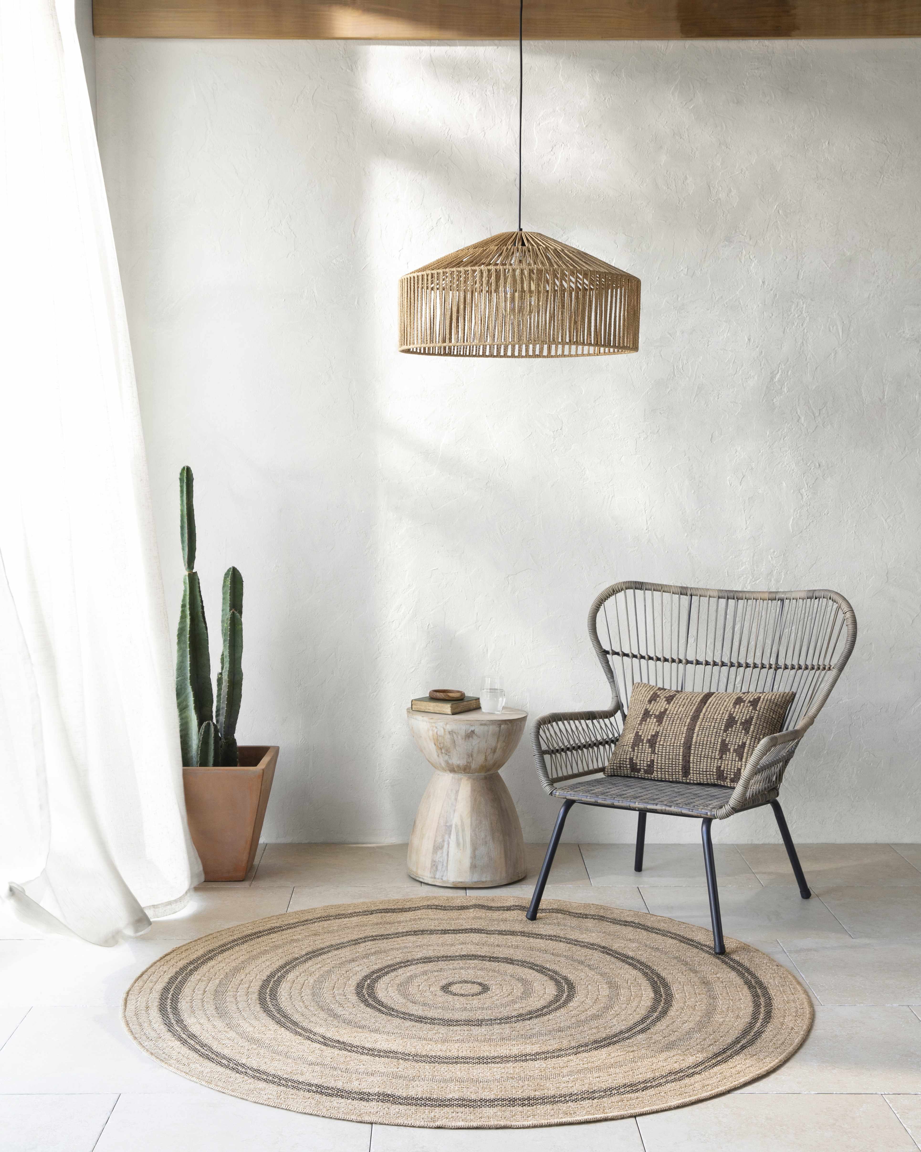 Beril 7'10in Round Outdoor Area Rug - Hauteloom