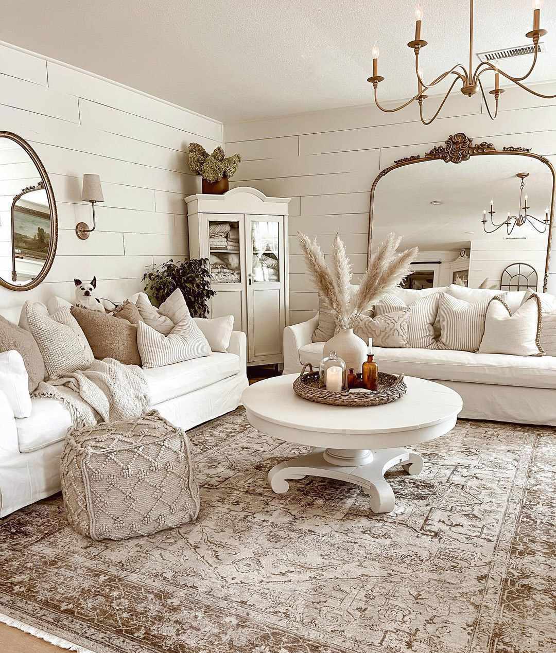 Malcolm 2'7in x 4'11in Updated Traditional Area Rug - Hauteloom