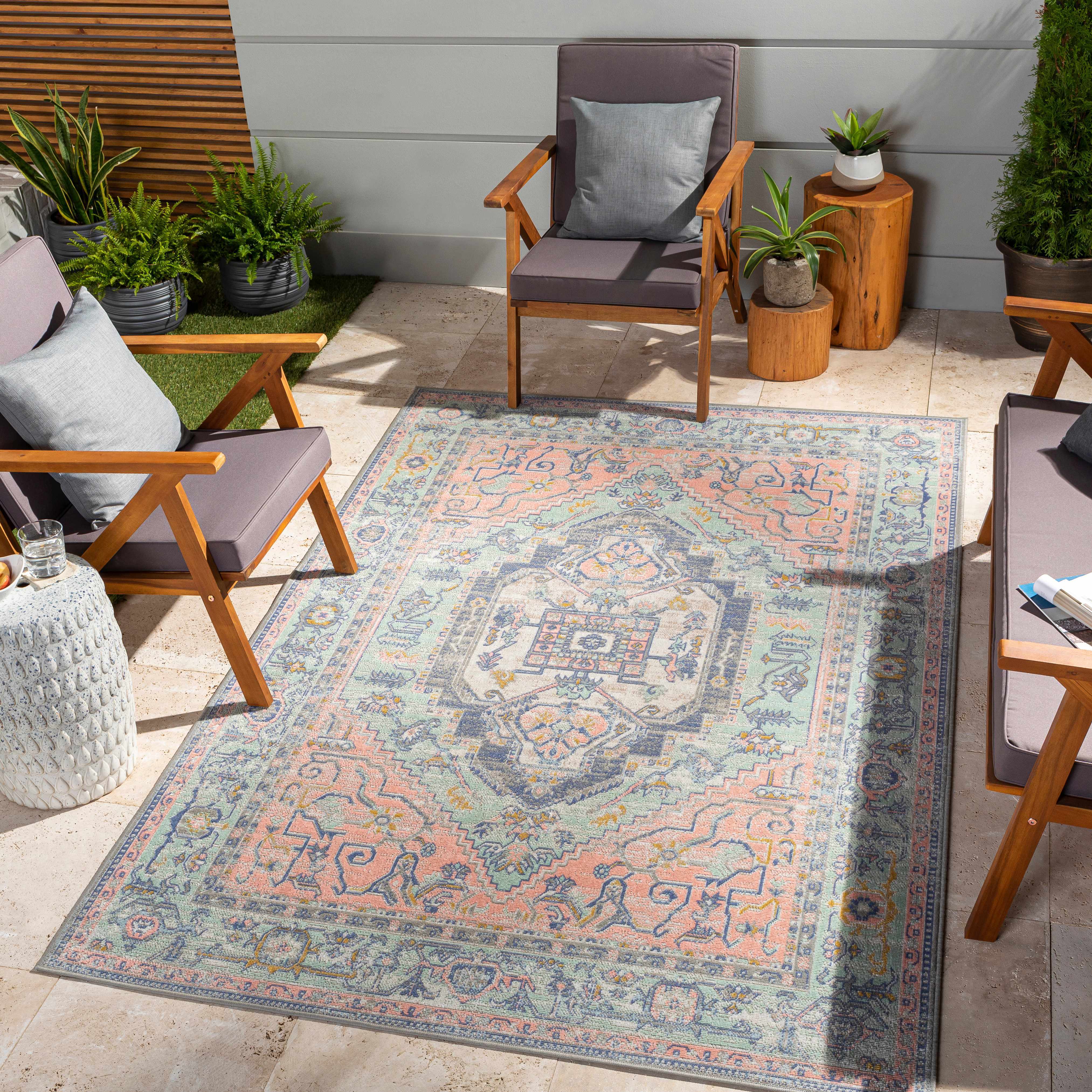 Minuyan 5'3in x 7'7in Updated Traditional Farmhouse Area Rug - Hauteloom