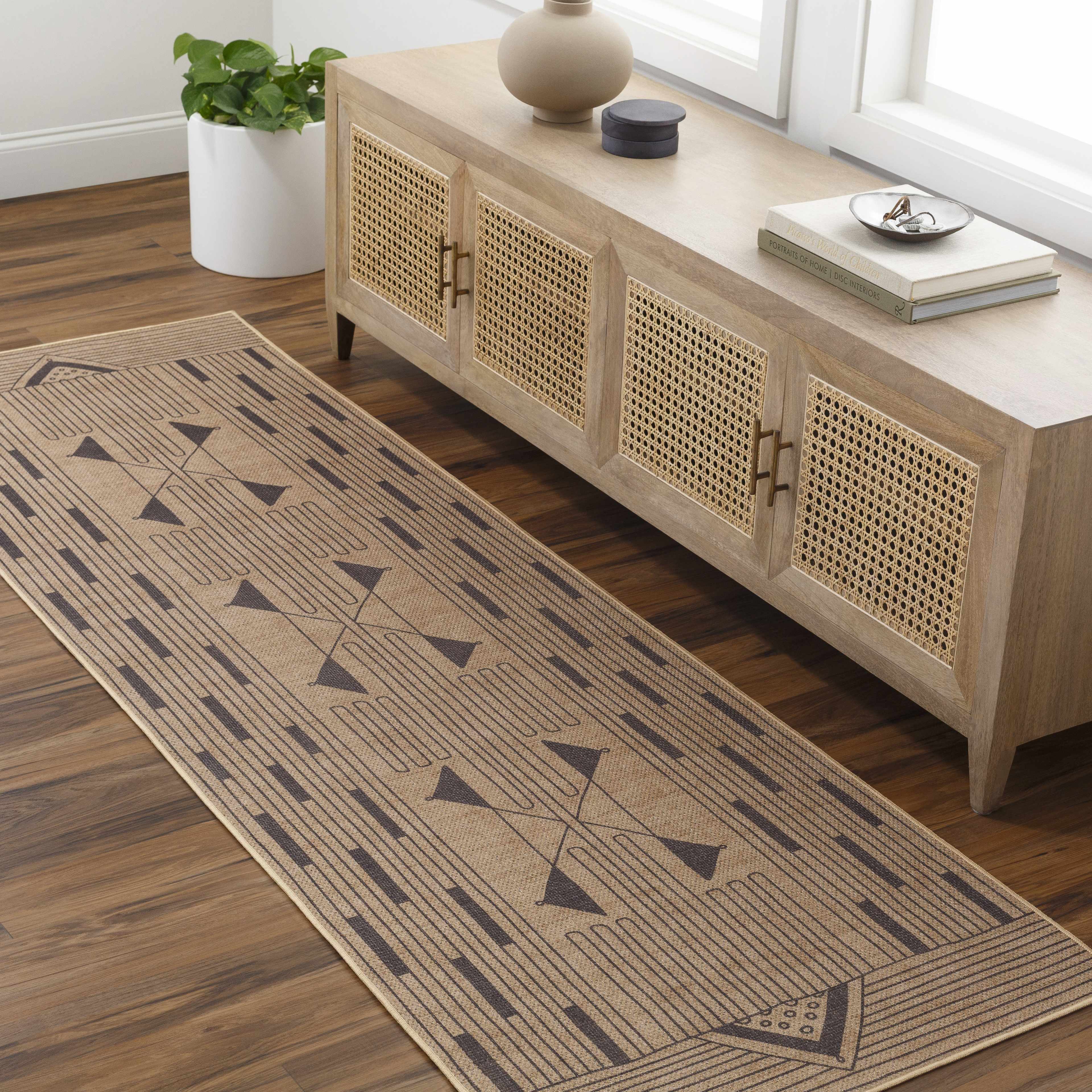 Atle 3' x 5' Washable Area Rug - Hauteloom
