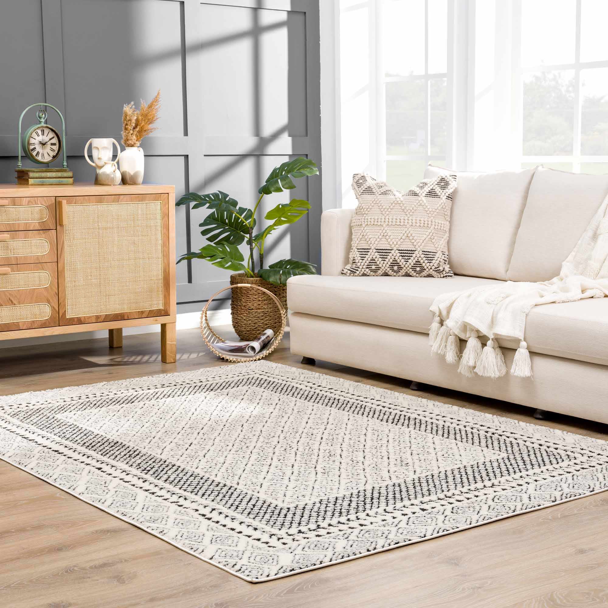 Julio 5'3in x 7' Area Rug - Hauteloom