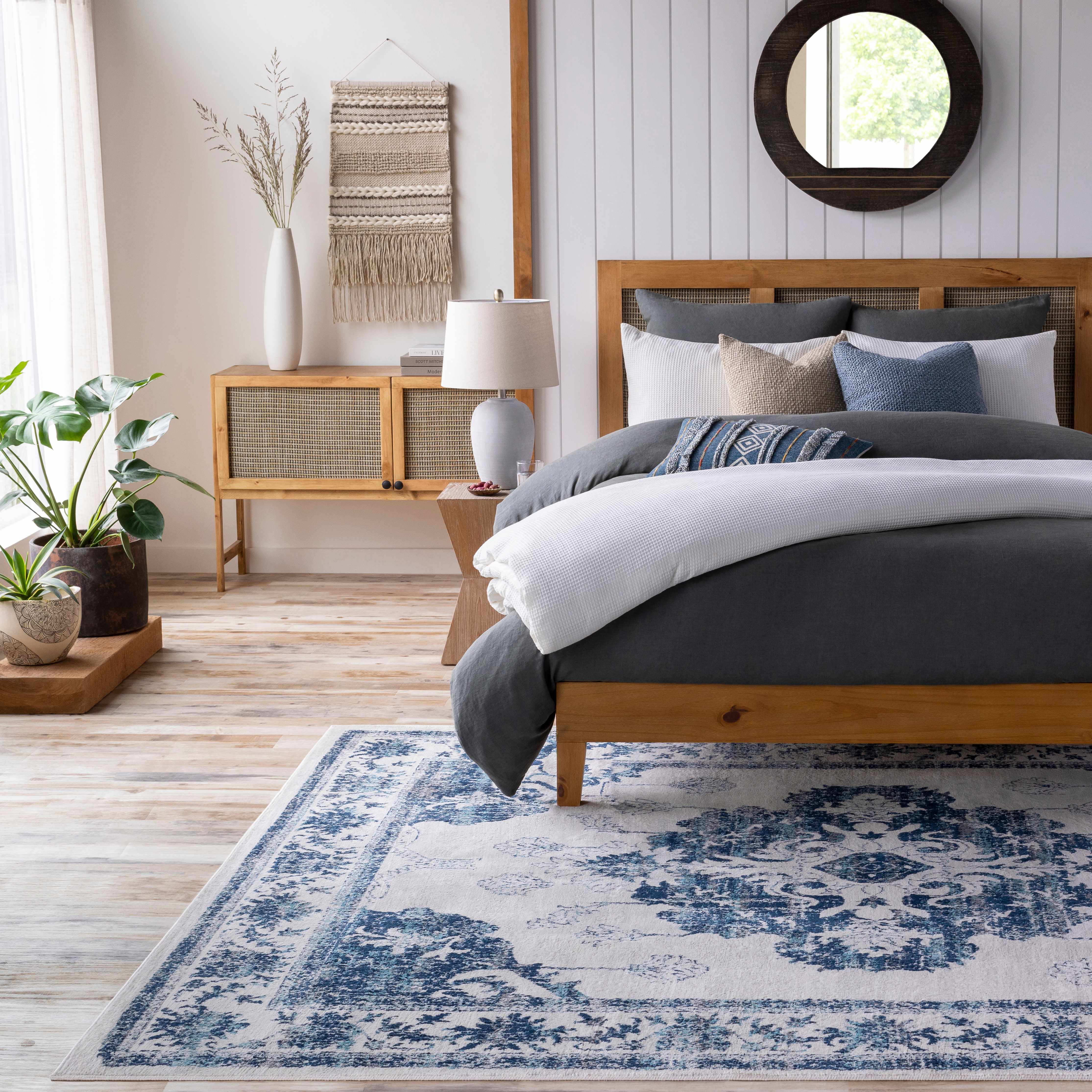 Helidon 9' x 12'3in Traditional Area Rug - Hauteloom