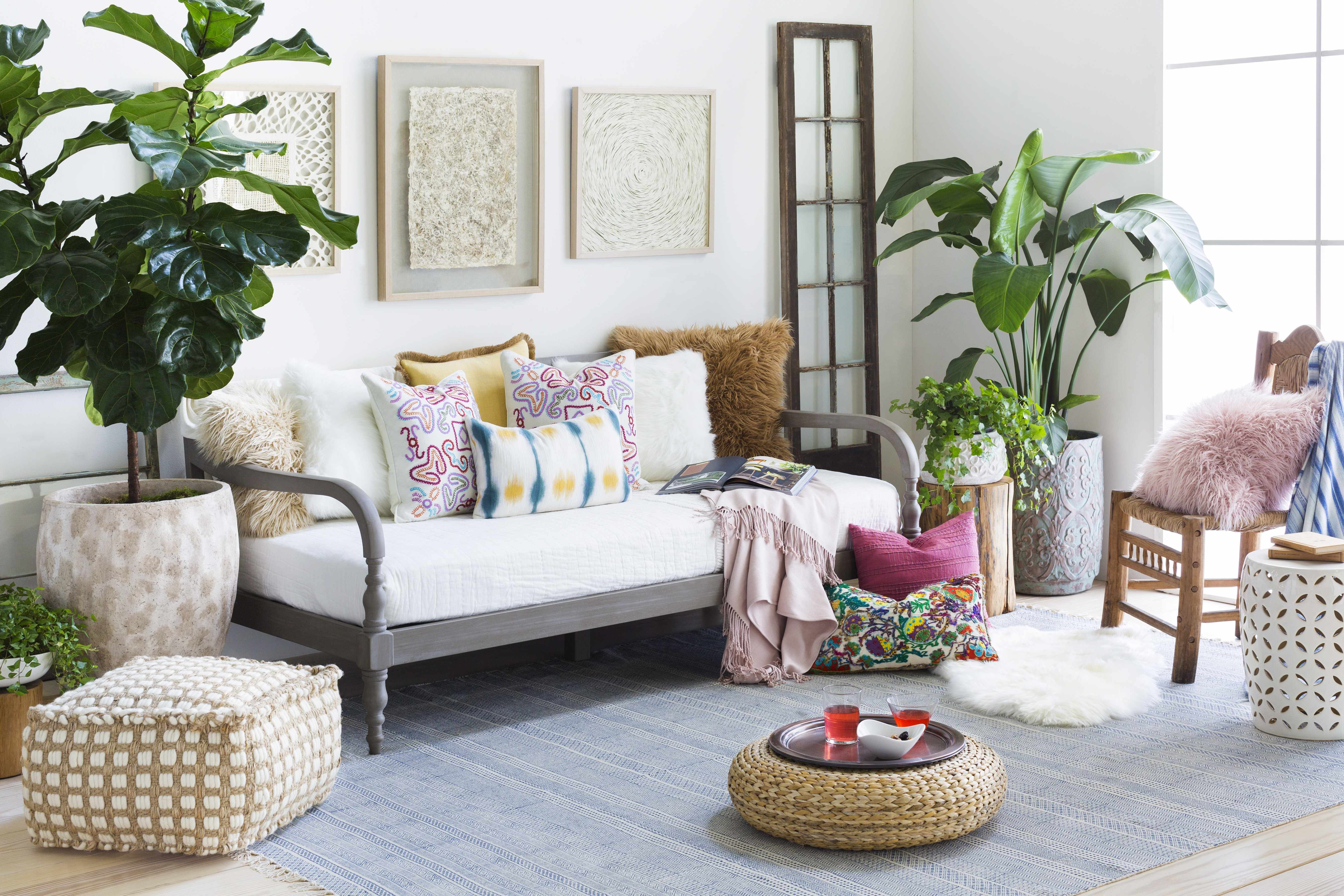 Middlebourne 8' x 10' Bohemian/ Cotton Area Rug - Hauteloom