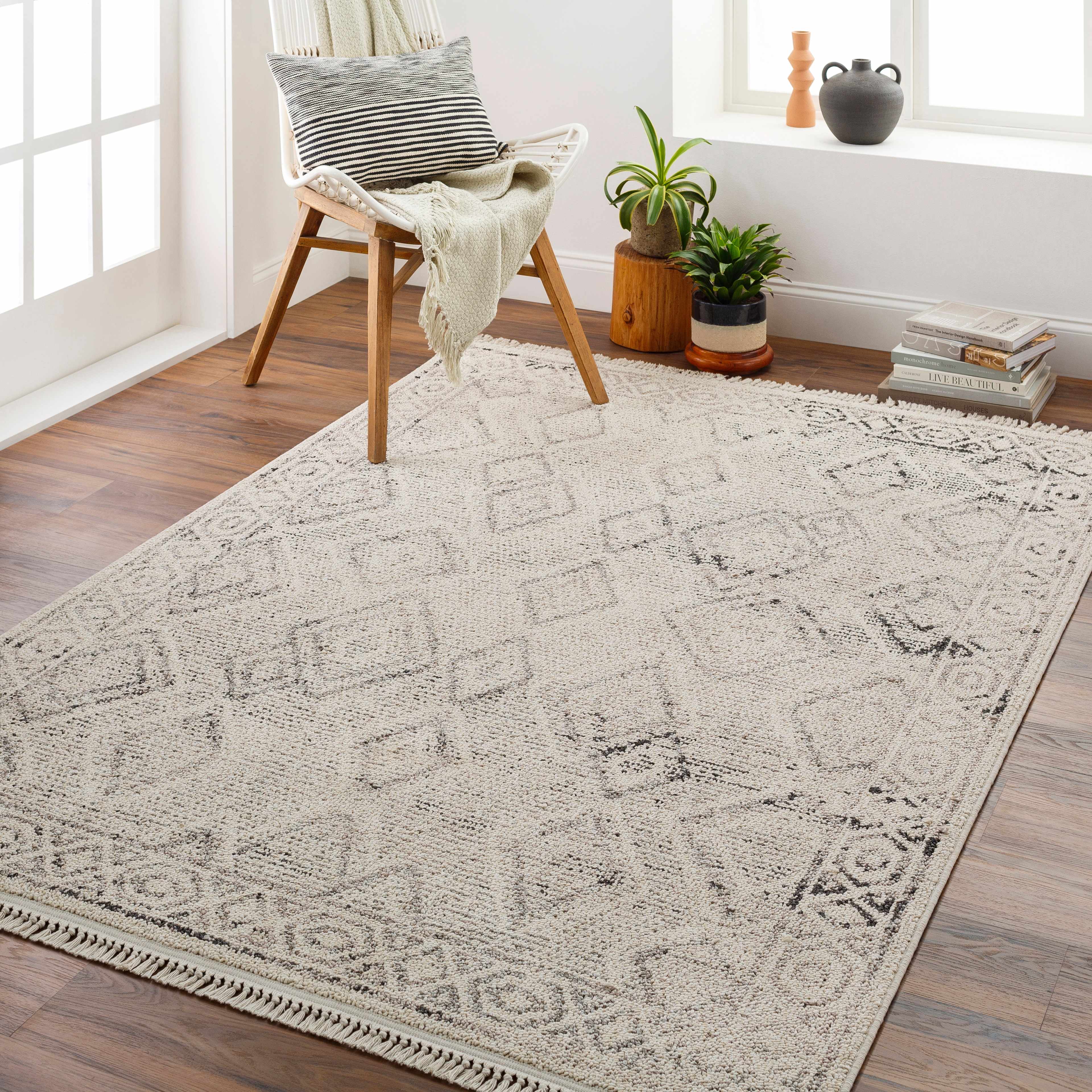 Tori 5'3in x 7' Area Rug - Hauteloom