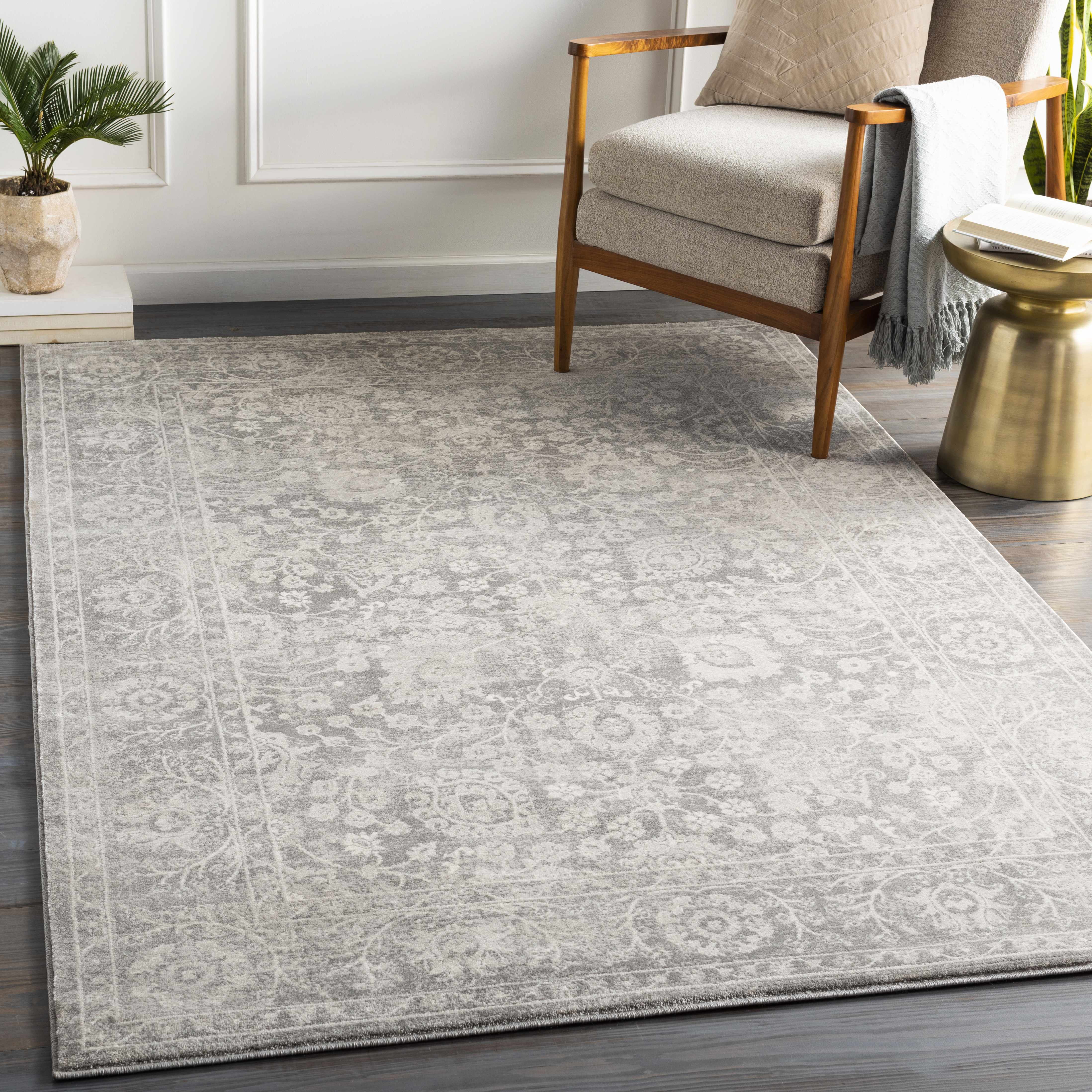 Gilsum 5'3in x 7'3in Updated Traditional Area Rug - Hauteloom