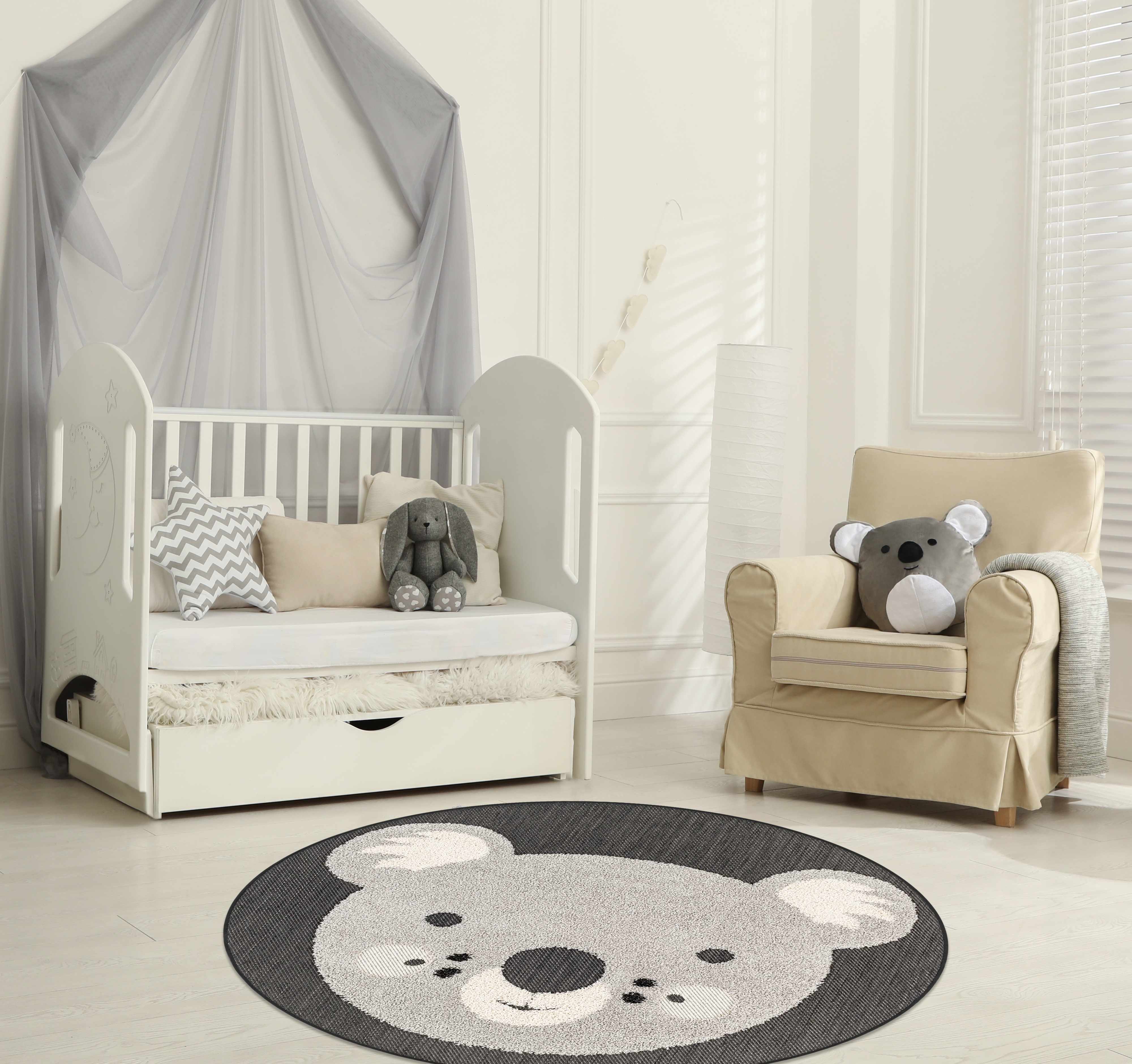 Adhra 5'3in Round Outdoor Area Rug - Hauteloom