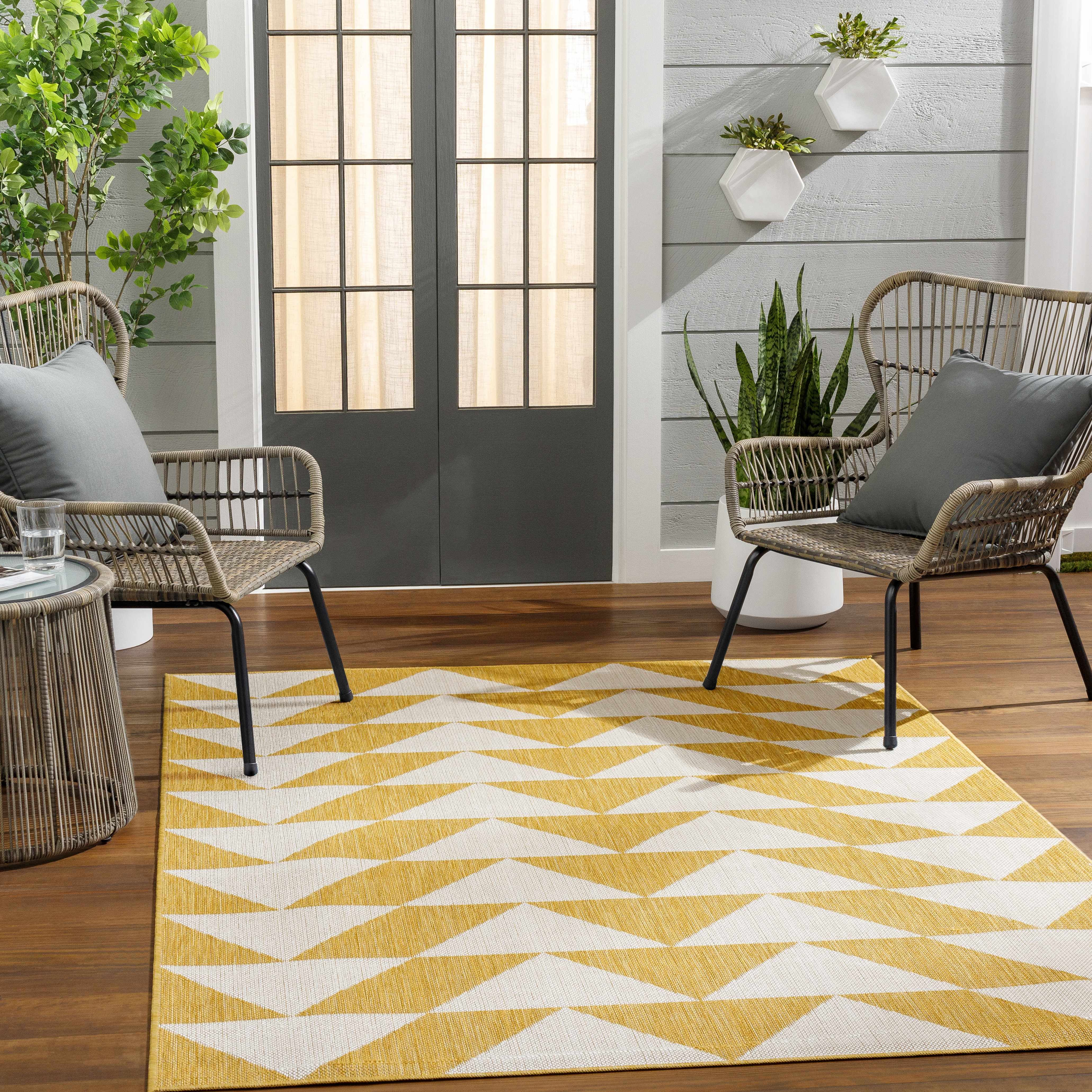 Ensio 6'7in x 9' Area Rug - Hauteloom
