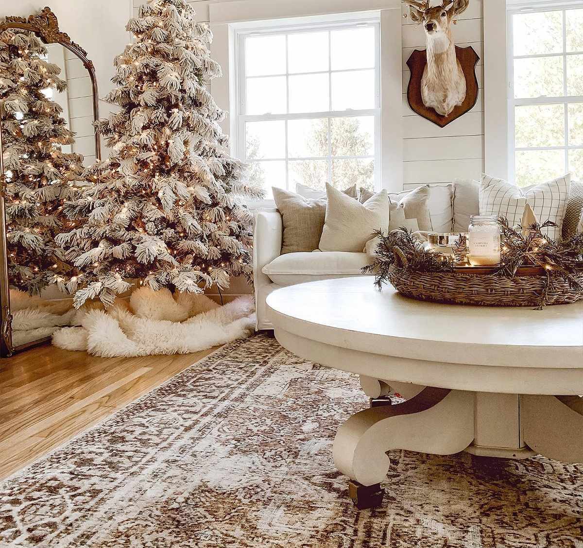 Onley 5' x 8'2in Updated Traditional Area Rug - Hauteloom