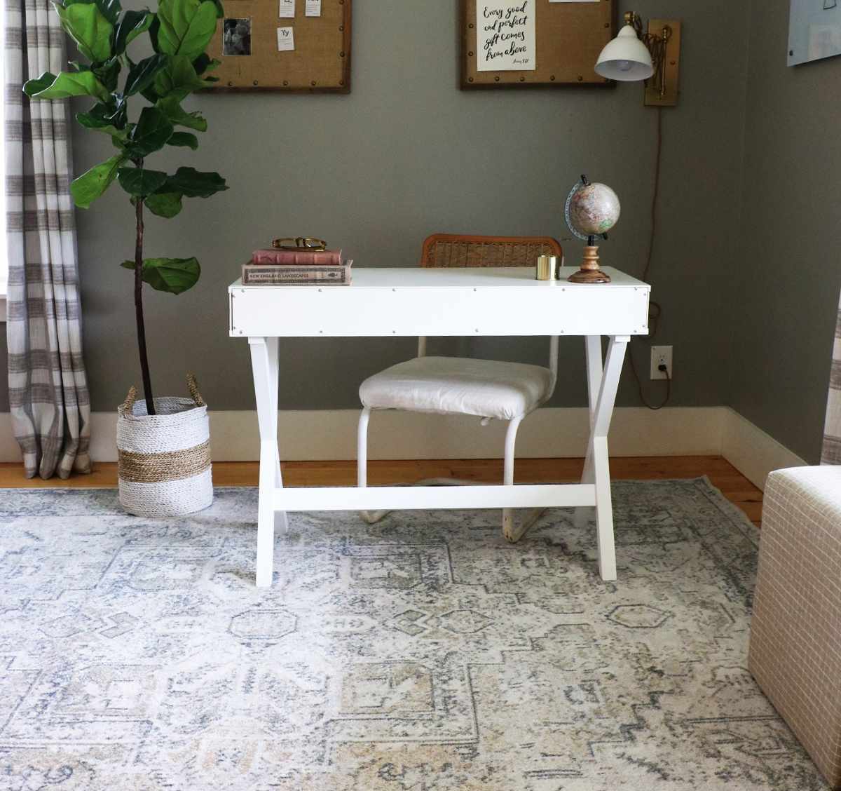 Hera 5'3in x 7' Washable Area Rug - Hauteloom