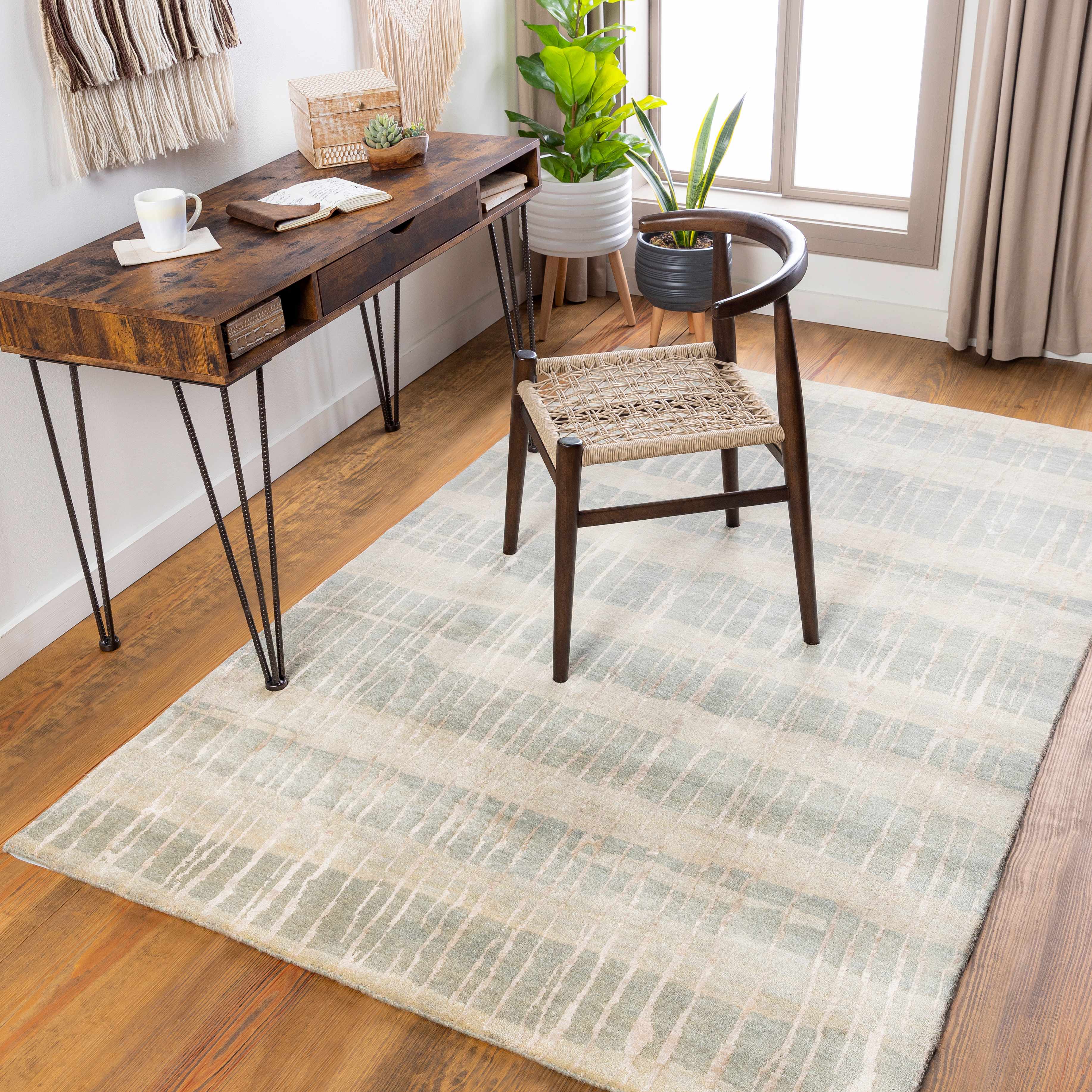 Kalaheo 5' x 8' Modern Wool Area Rug - Hauteloom