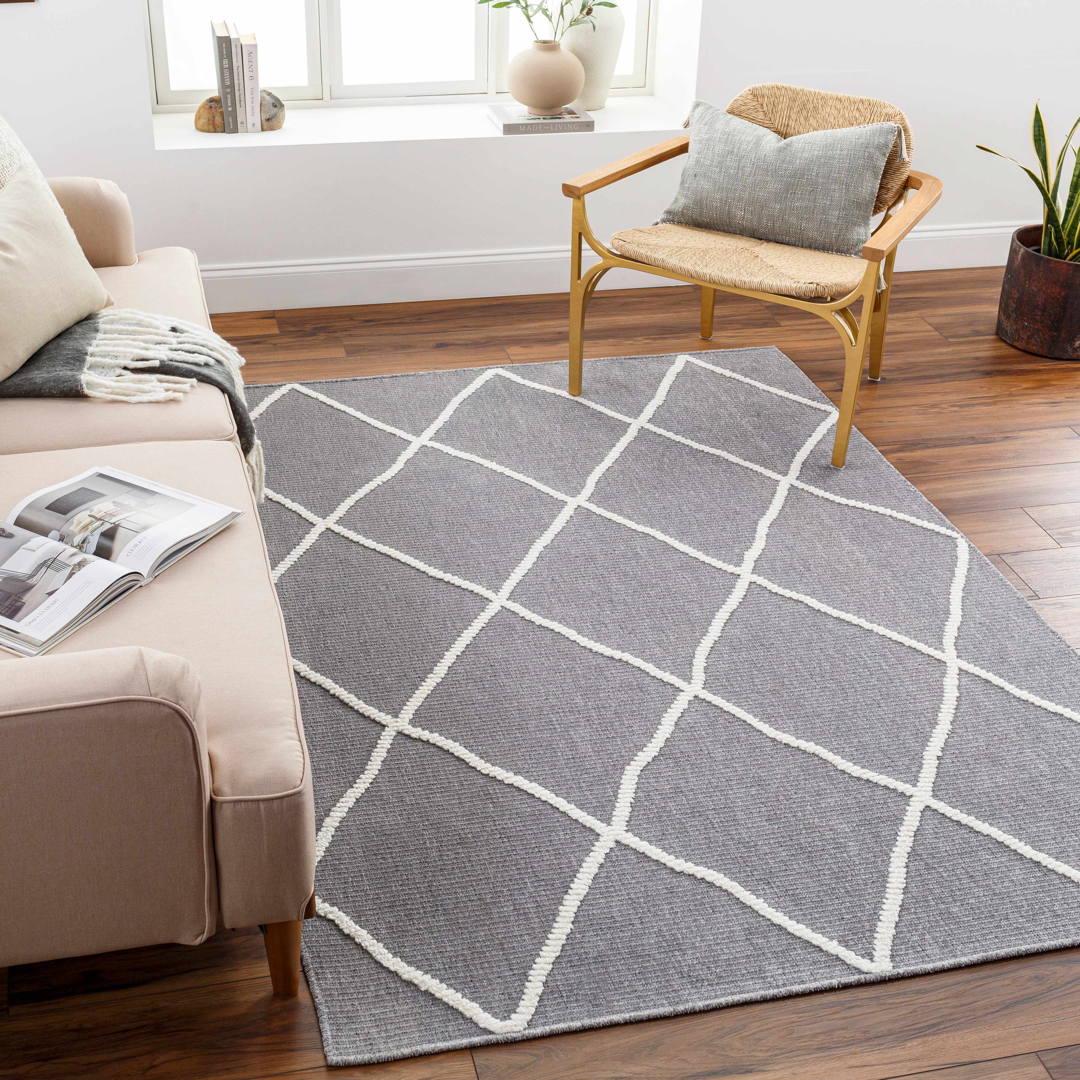 Amani 7'10in x 10'1in Washable Area Rug - Hauteloom