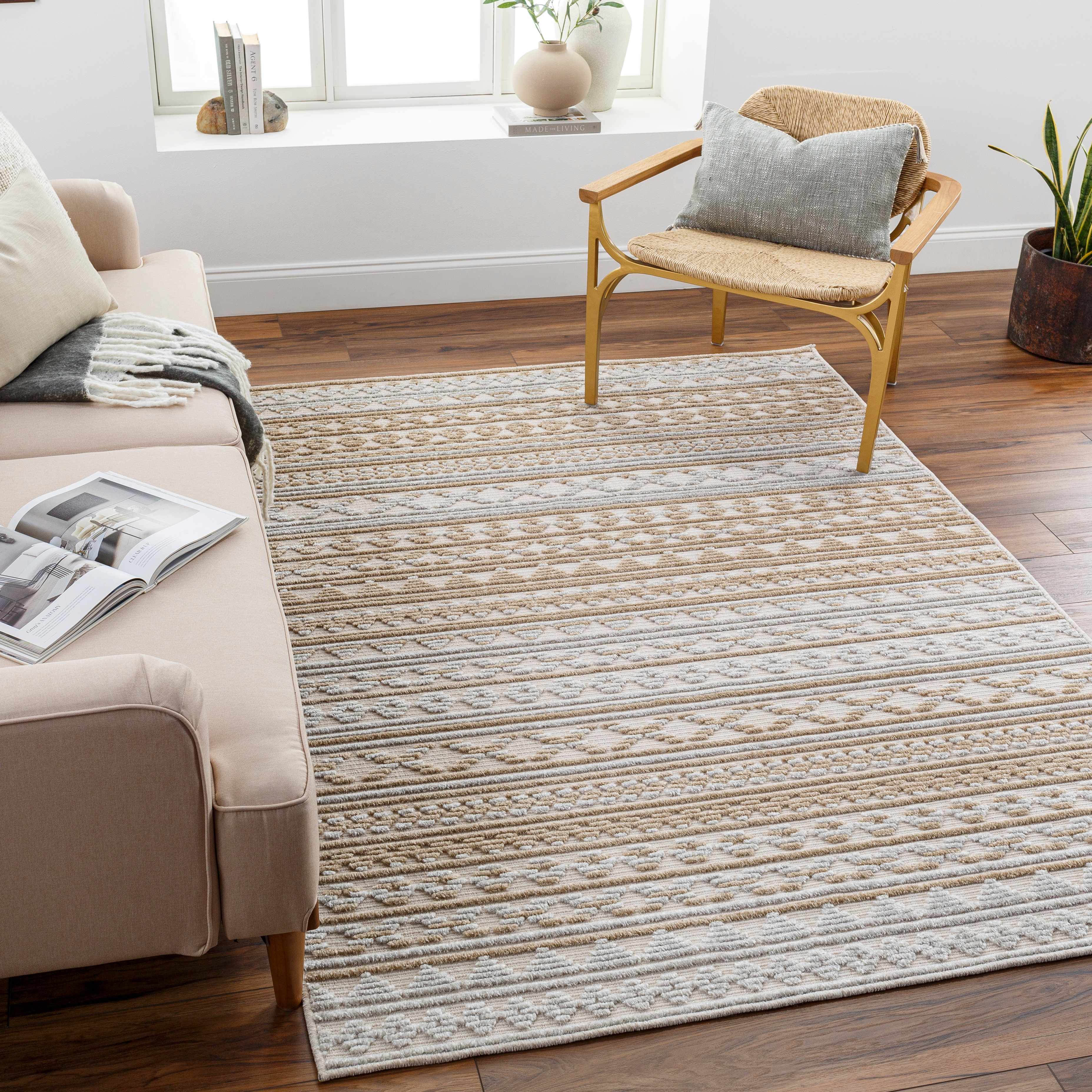 Alvan 7'10in x 10'1in Washable Area Rug - Hauteloom