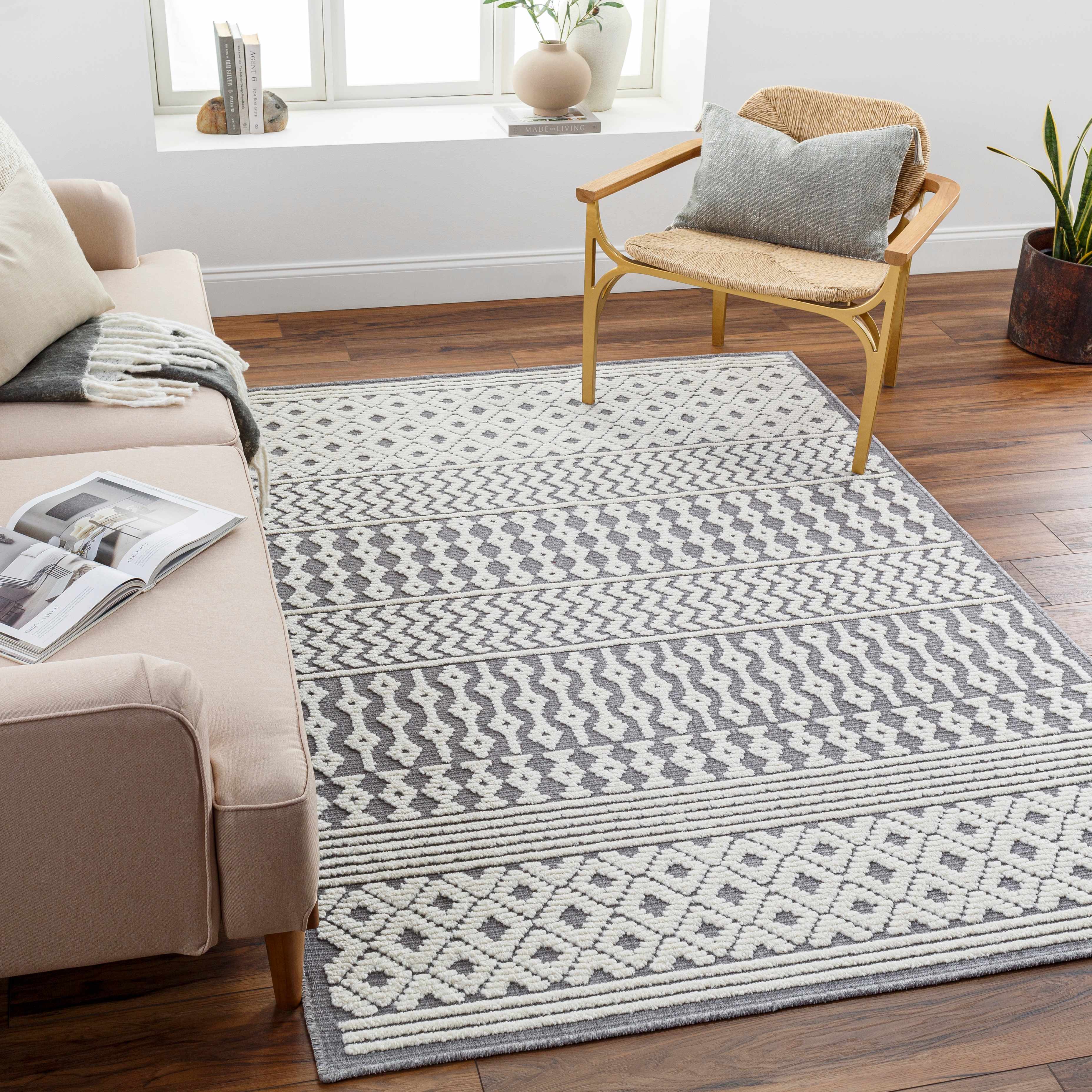 Drago 7'10in x 10'1in Washable Area Rug - Hauteloom