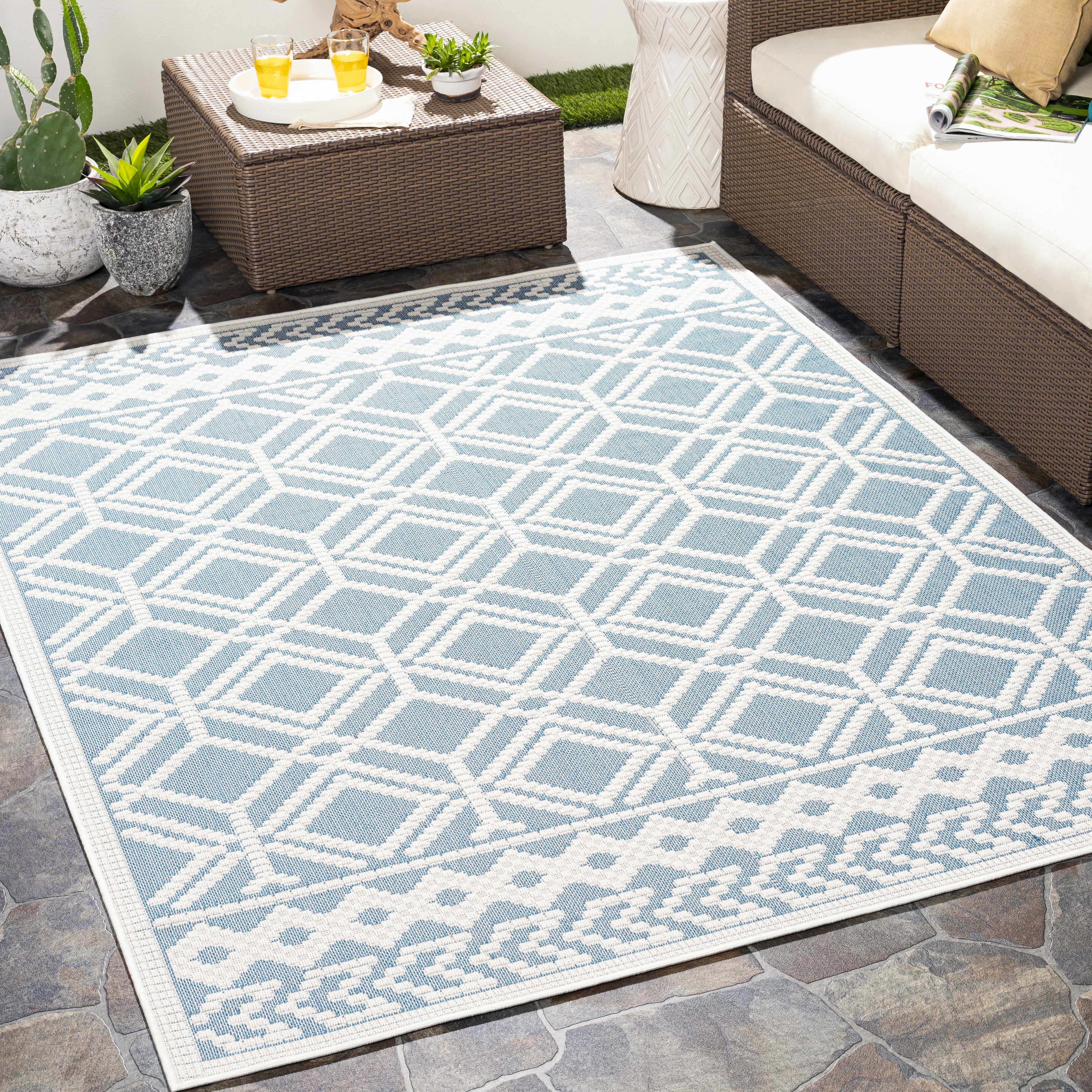 Wingina 7'10in x 10' Modern Outdoor Area Rug - Hauteloom