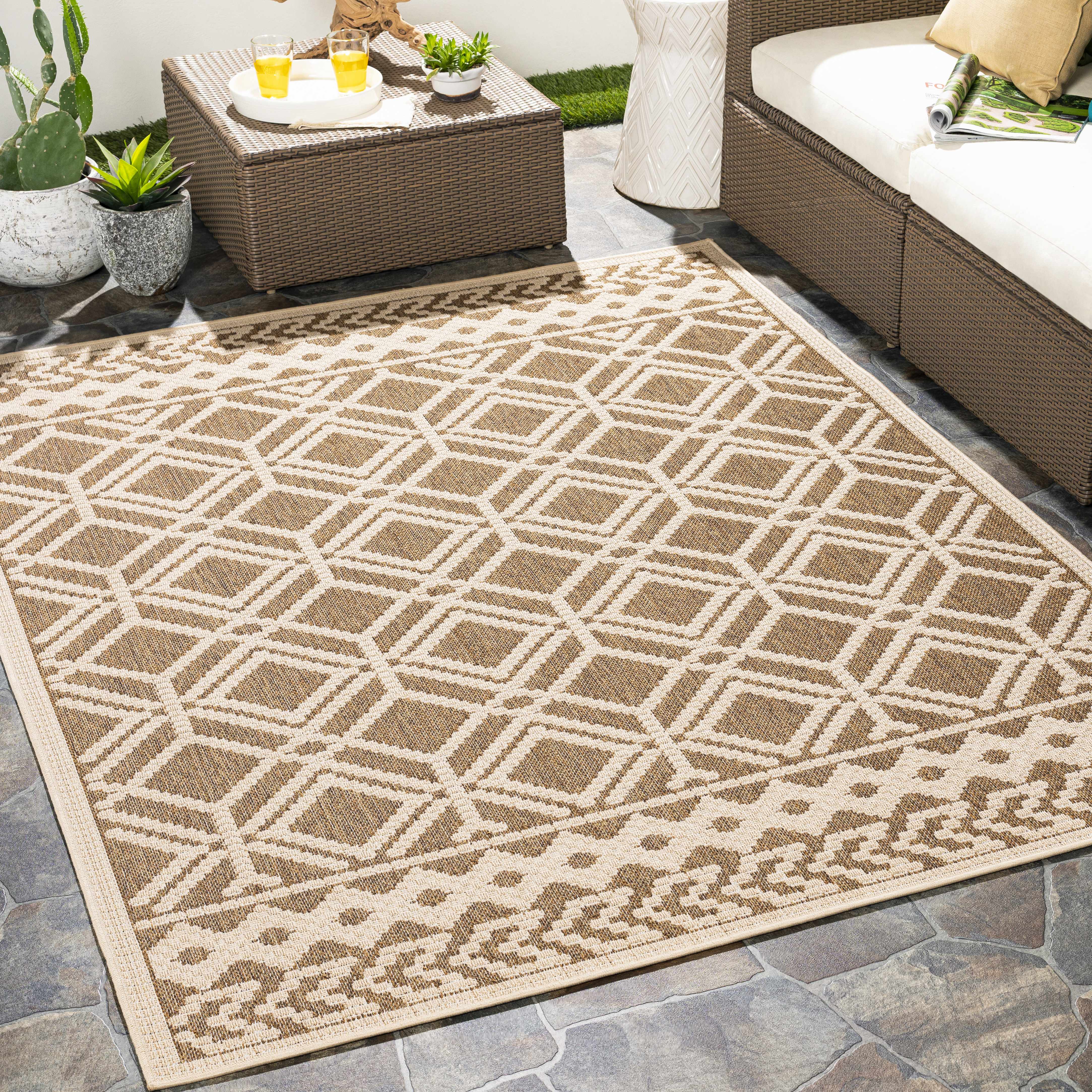 Lyman 7'10in x 10' Modern Outdoor Area Rug - Hauteloom