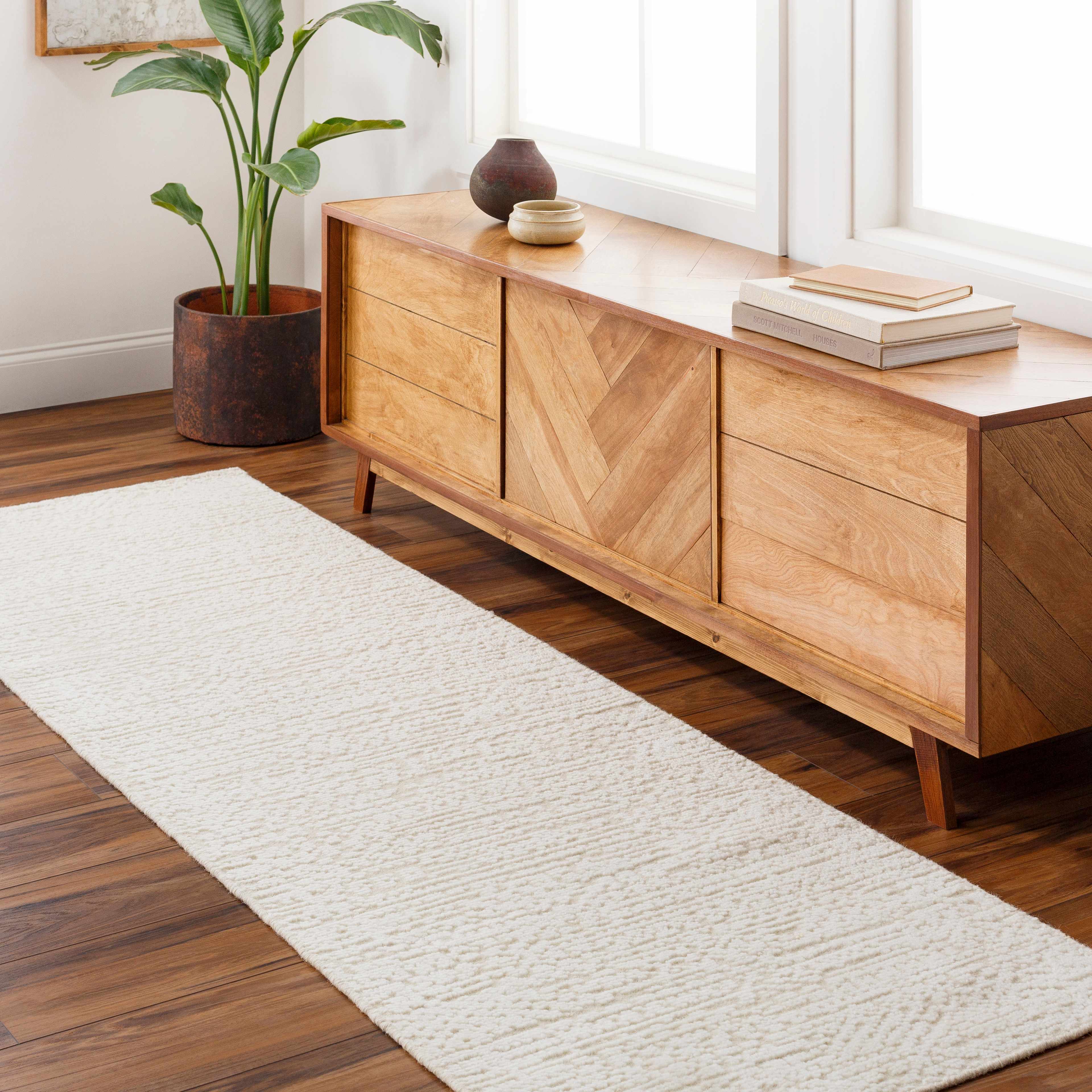 Aniya 2' x 3' Wool Area Rug - Hauteloom