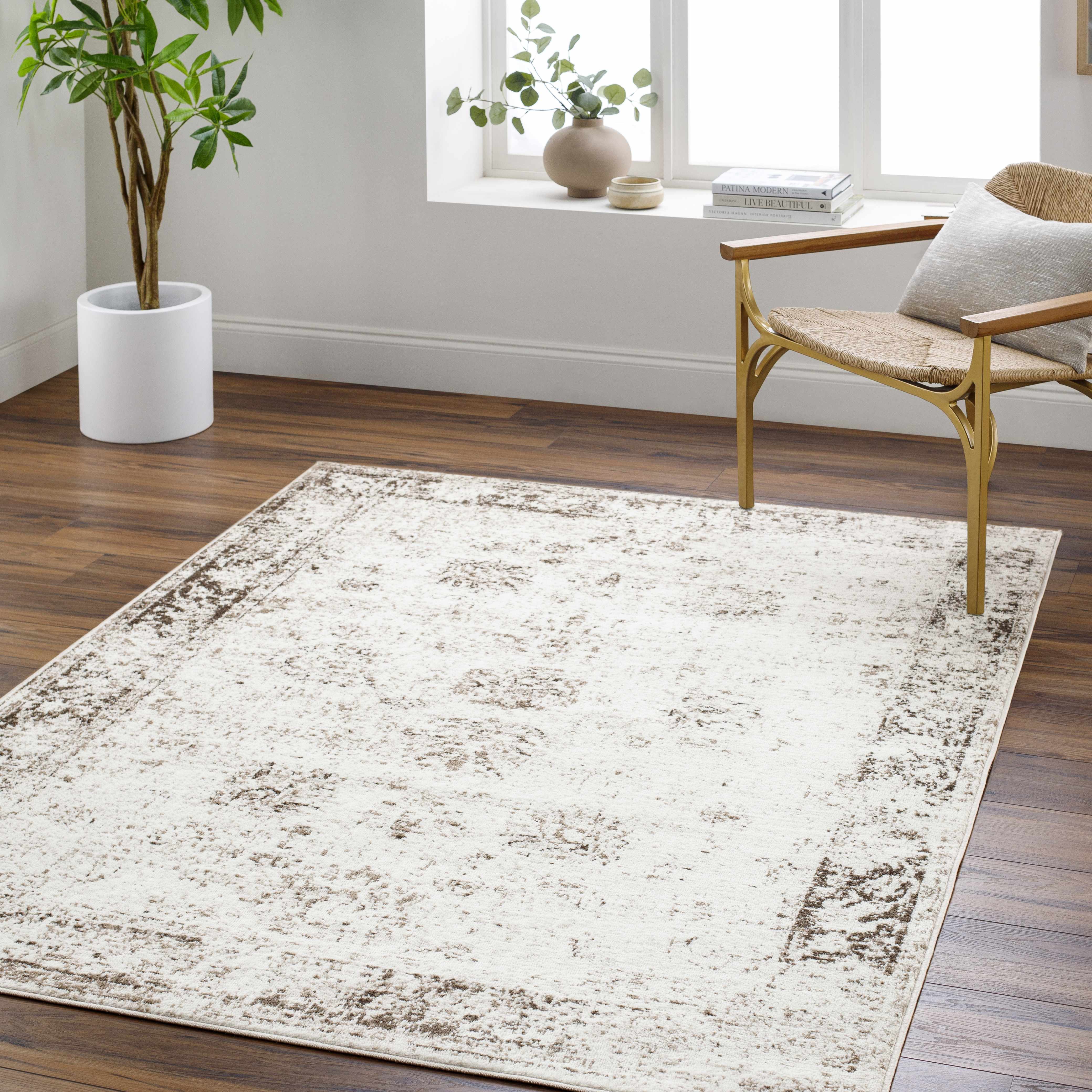 Qadan 6'11in x 9' Area Rug - Hauteloom