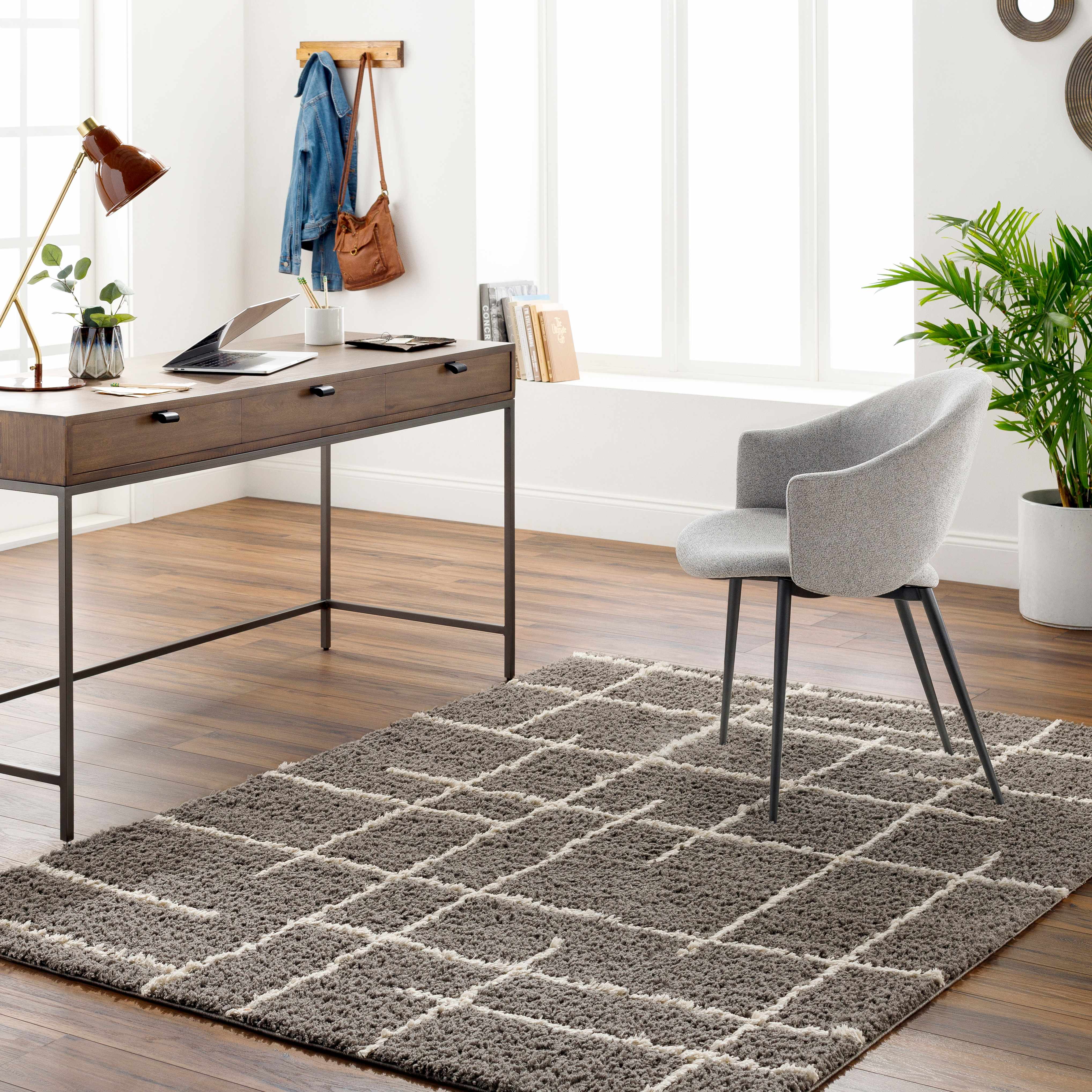 Isoke 6'7in x 9' Area Rug - Hauteloom