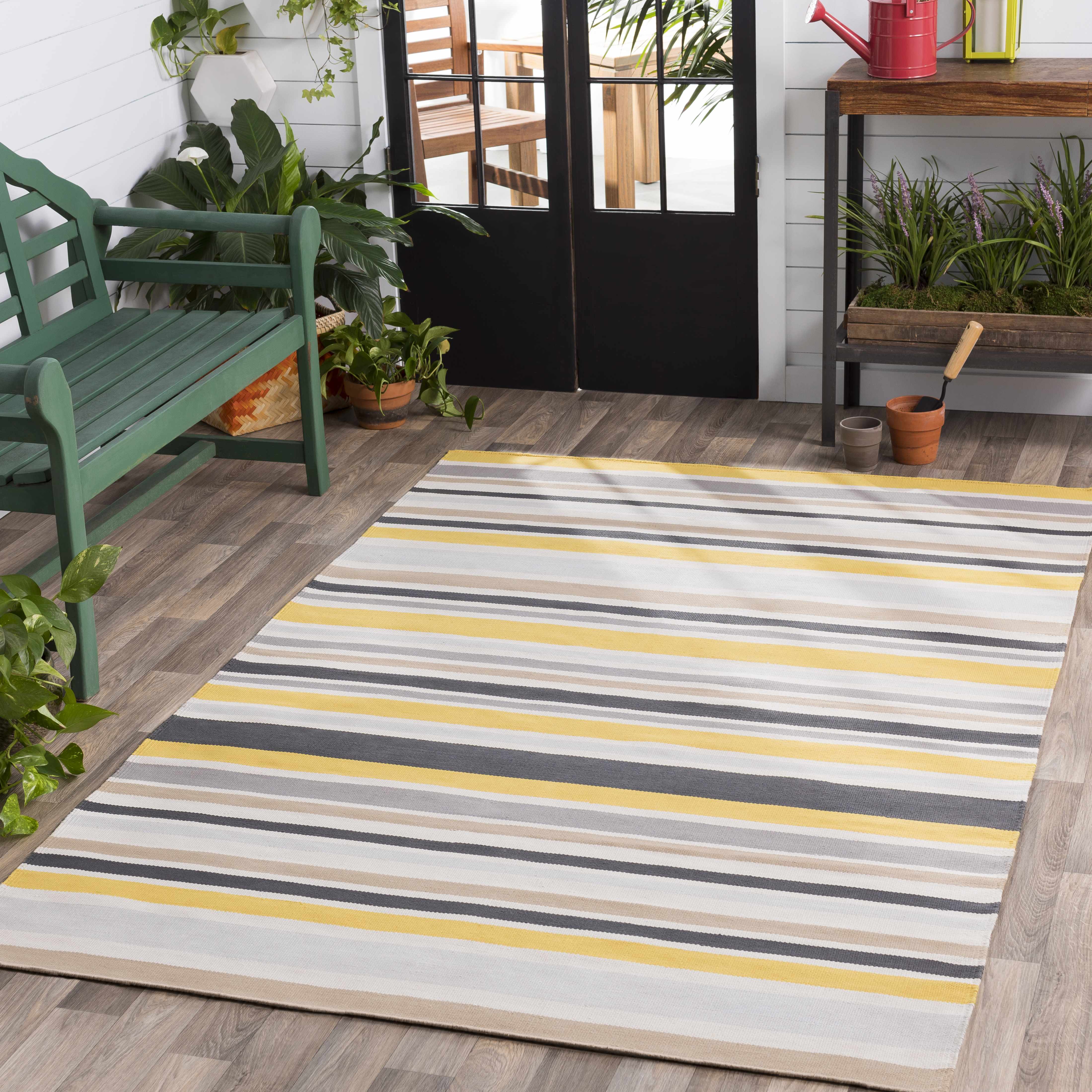 Hyattstown 2' x 3' Indoor / Outdoor Outdoor Area Rug - Hauteloom