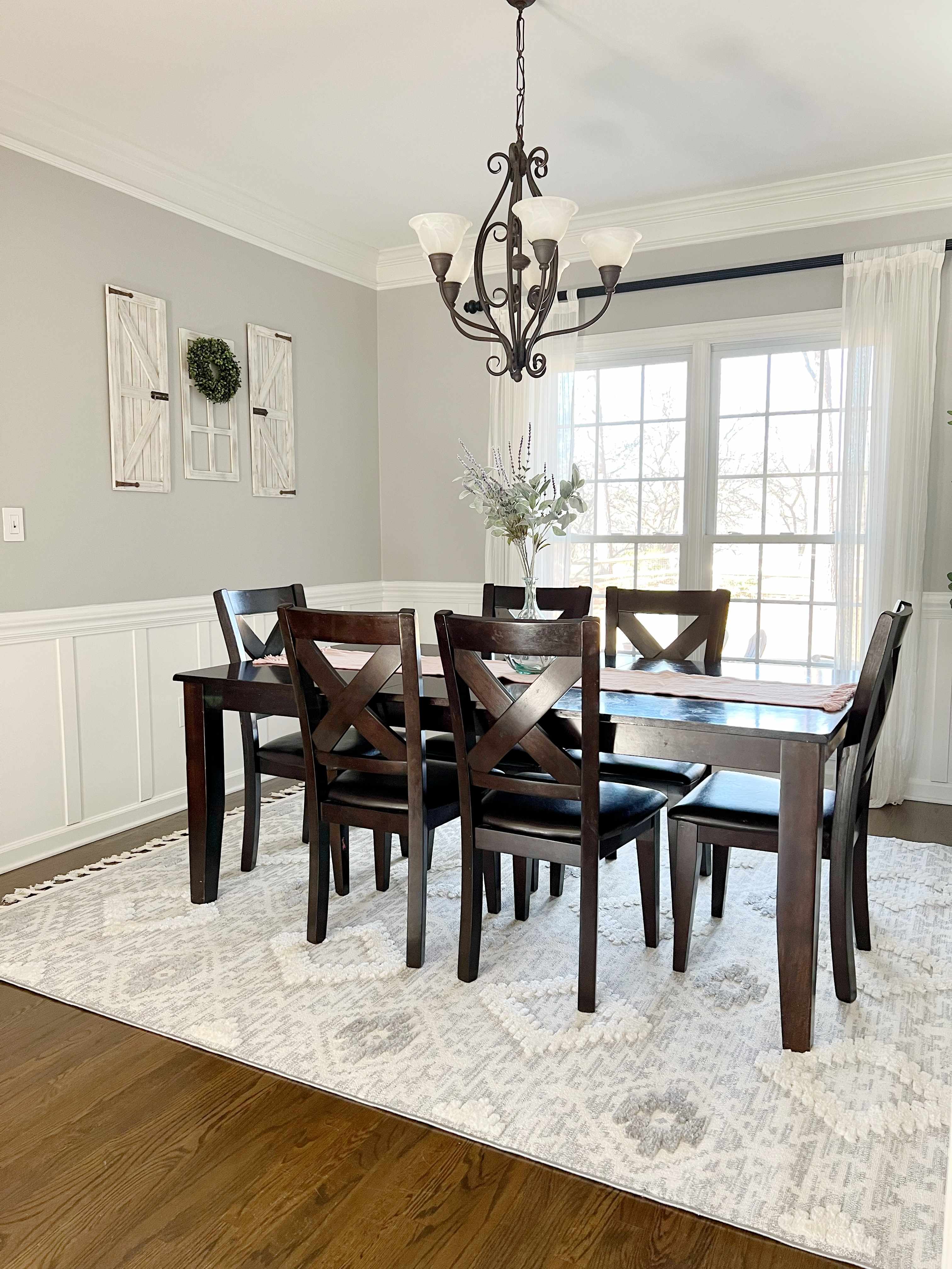 Tabonoc 5'3in x 7' Area Rug - Hauteloom