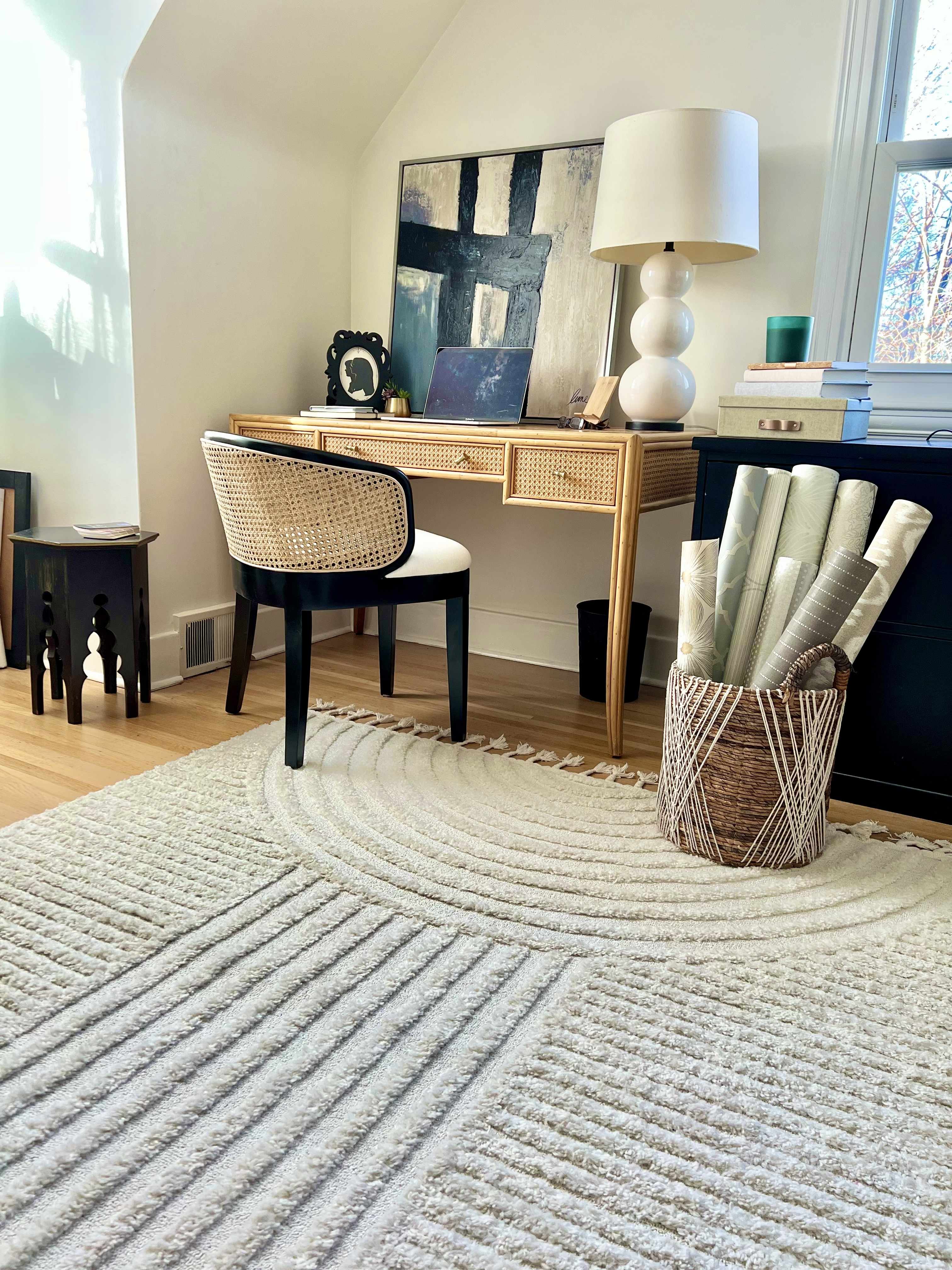 Guiling 6'7in x 9' Area Rug - Hauteloom