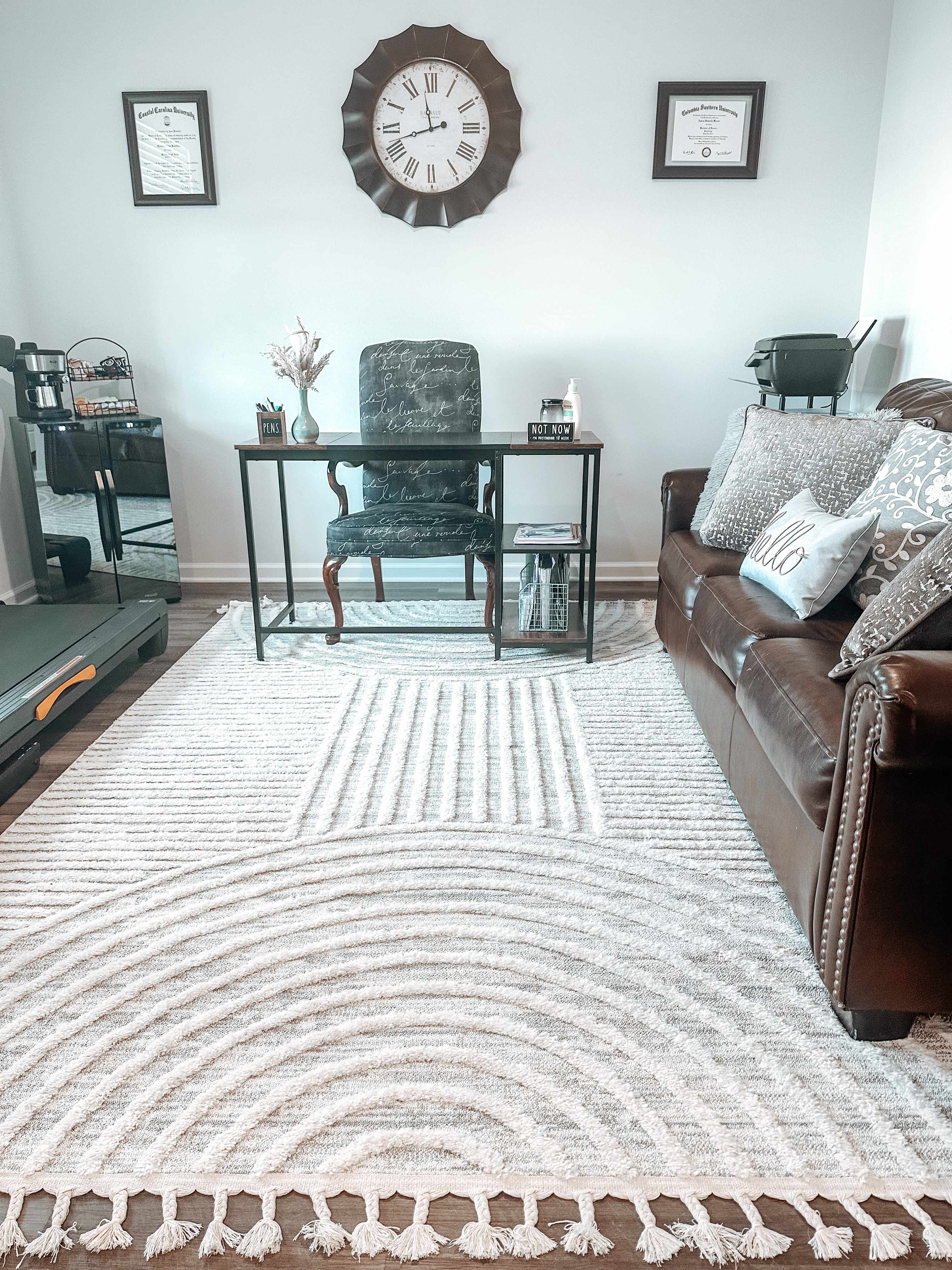 Dauin 6'7in x 9' Area Rug - Hauteloom