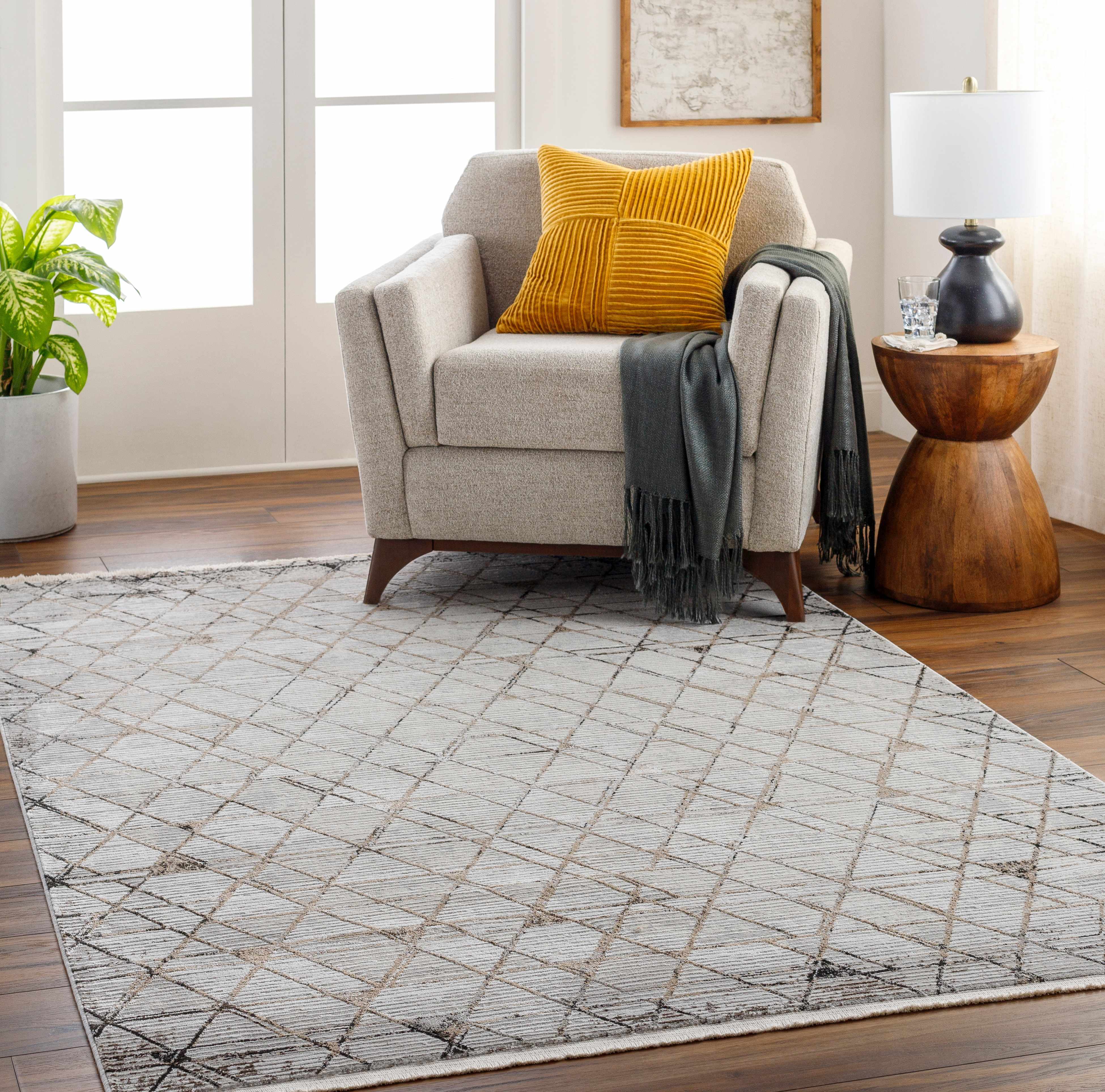 Luol 5'3in x 7' Area Rug - Hauteloom