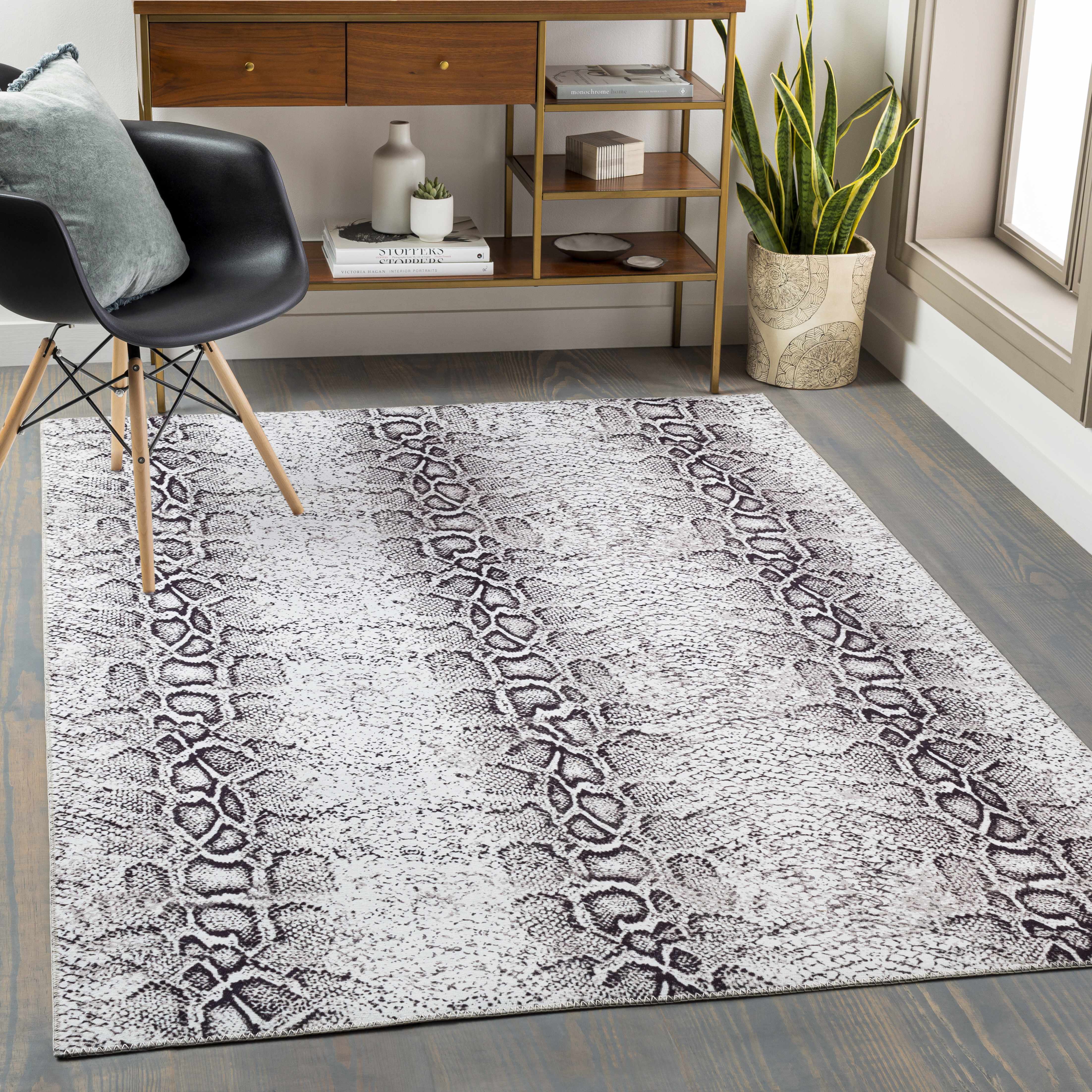 Keeler 2'3in x 3'9in Modern Area Rug - Hauteloom