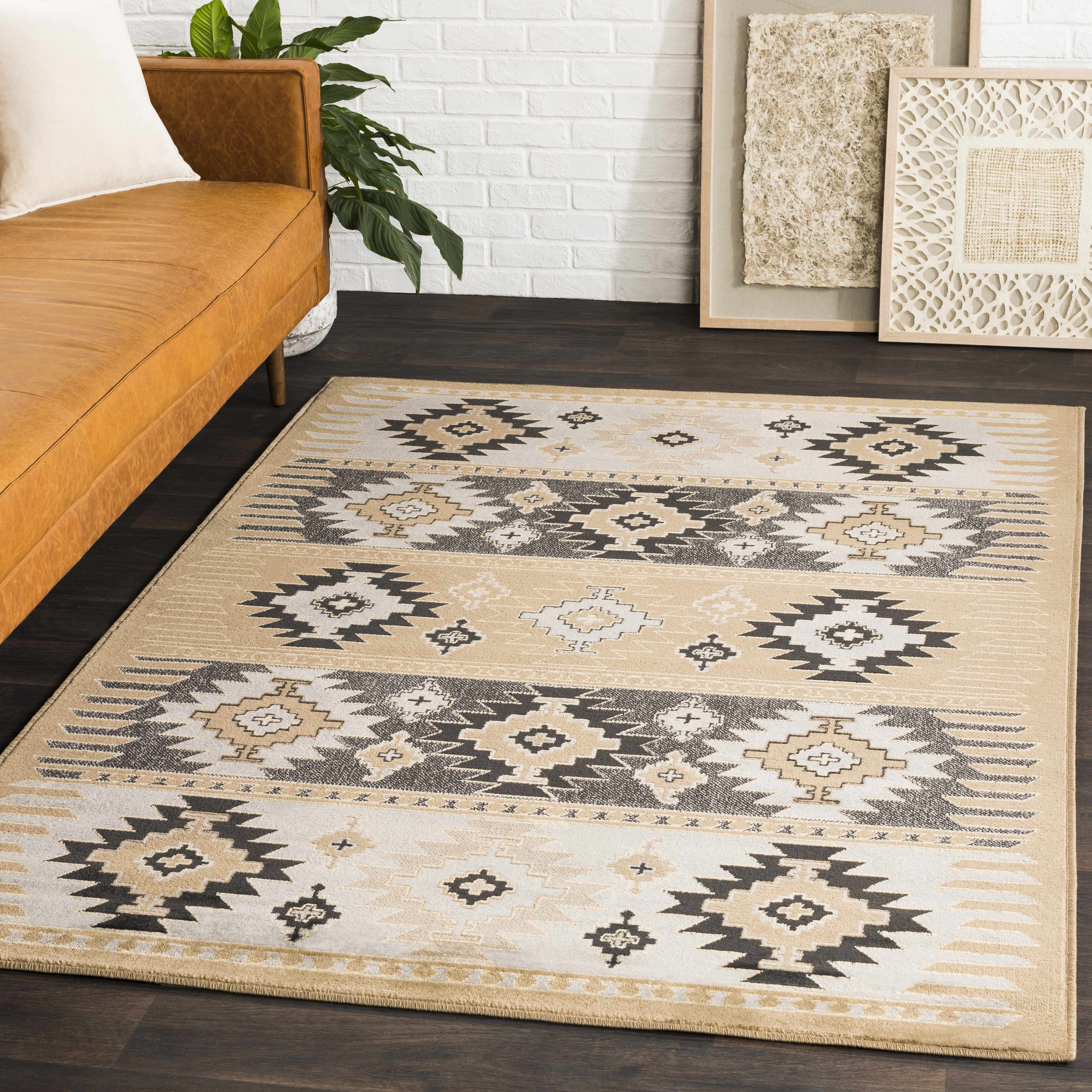 Kelly 6'7in x 9'6in Bohemian/ Area Rug - Hauteloom