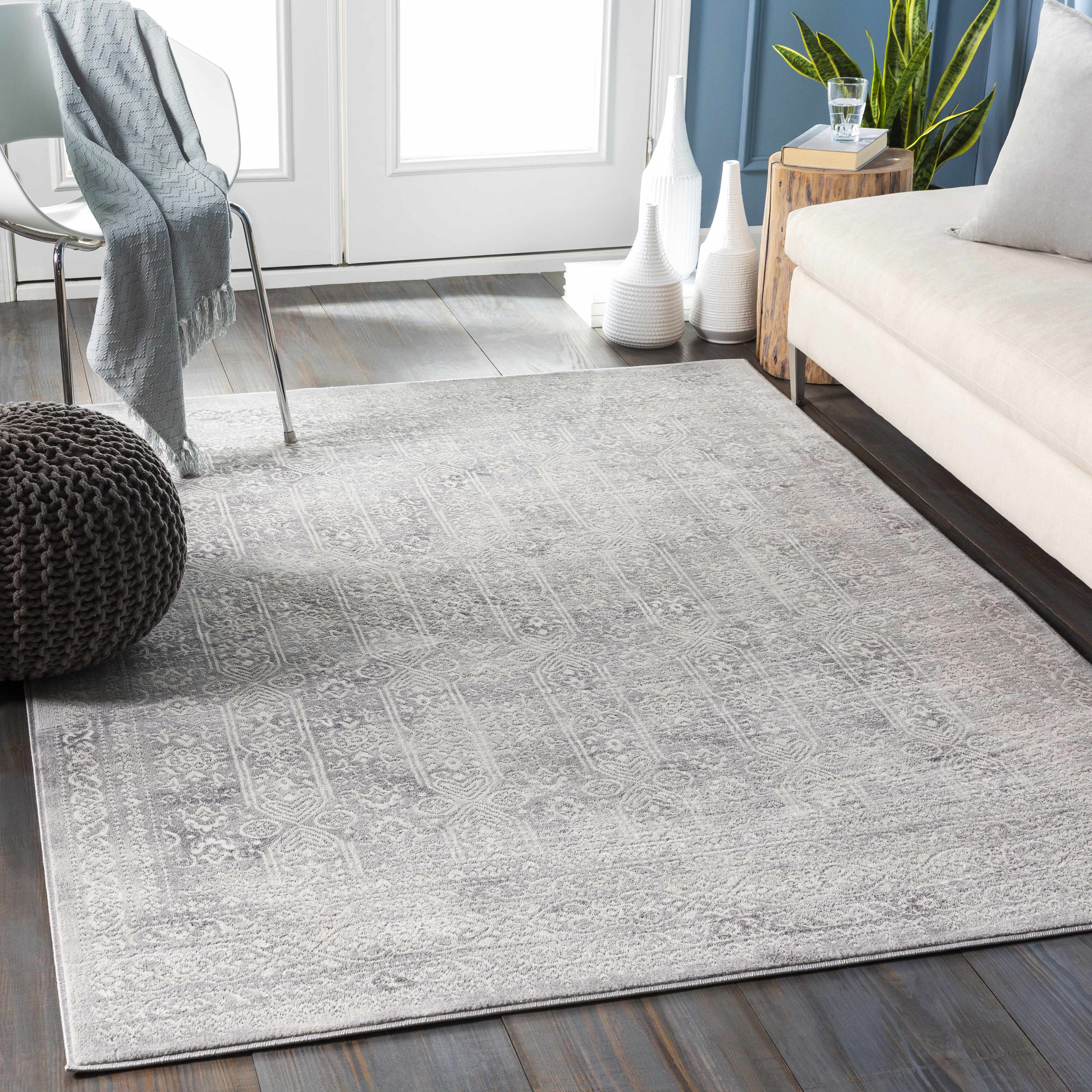 Glyncorrwg 6'7in x 9' Traditional Area Rug - Hauteloom
