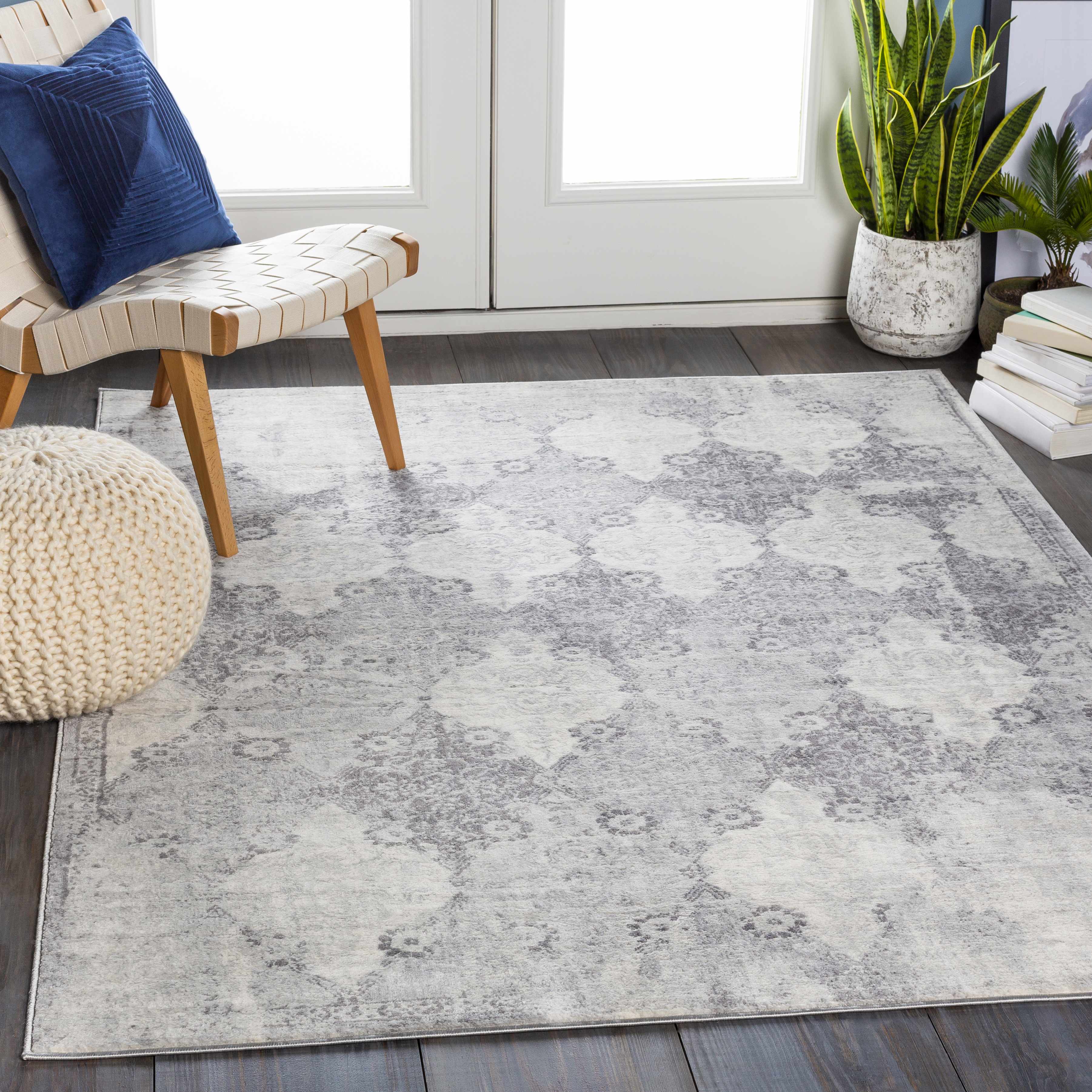 Scottsbluff 9' x 12'3in Traditional Area Rug - Hauteloom