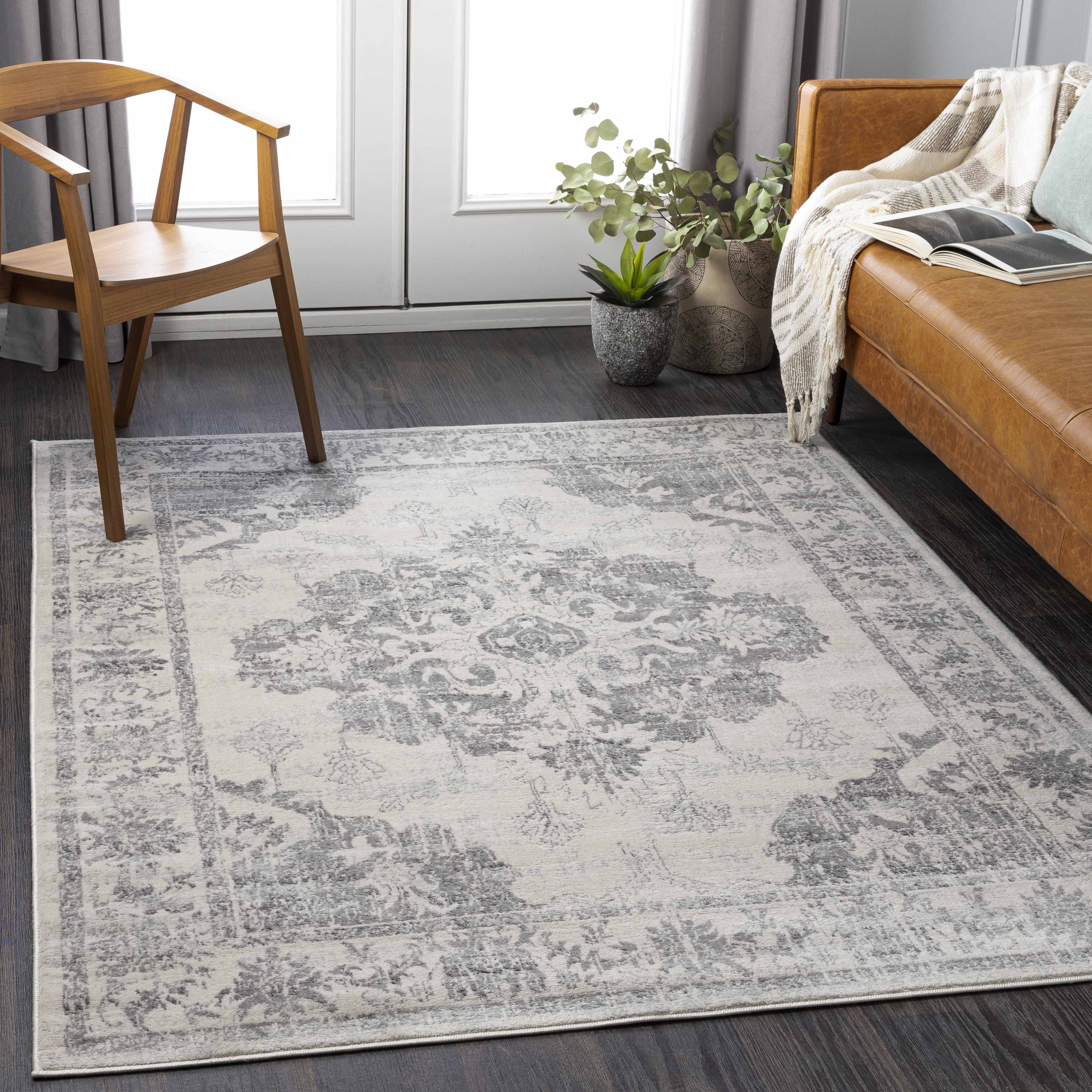 Blacksville 6'7in x 9' Traditional Area Rug - Hauteloom