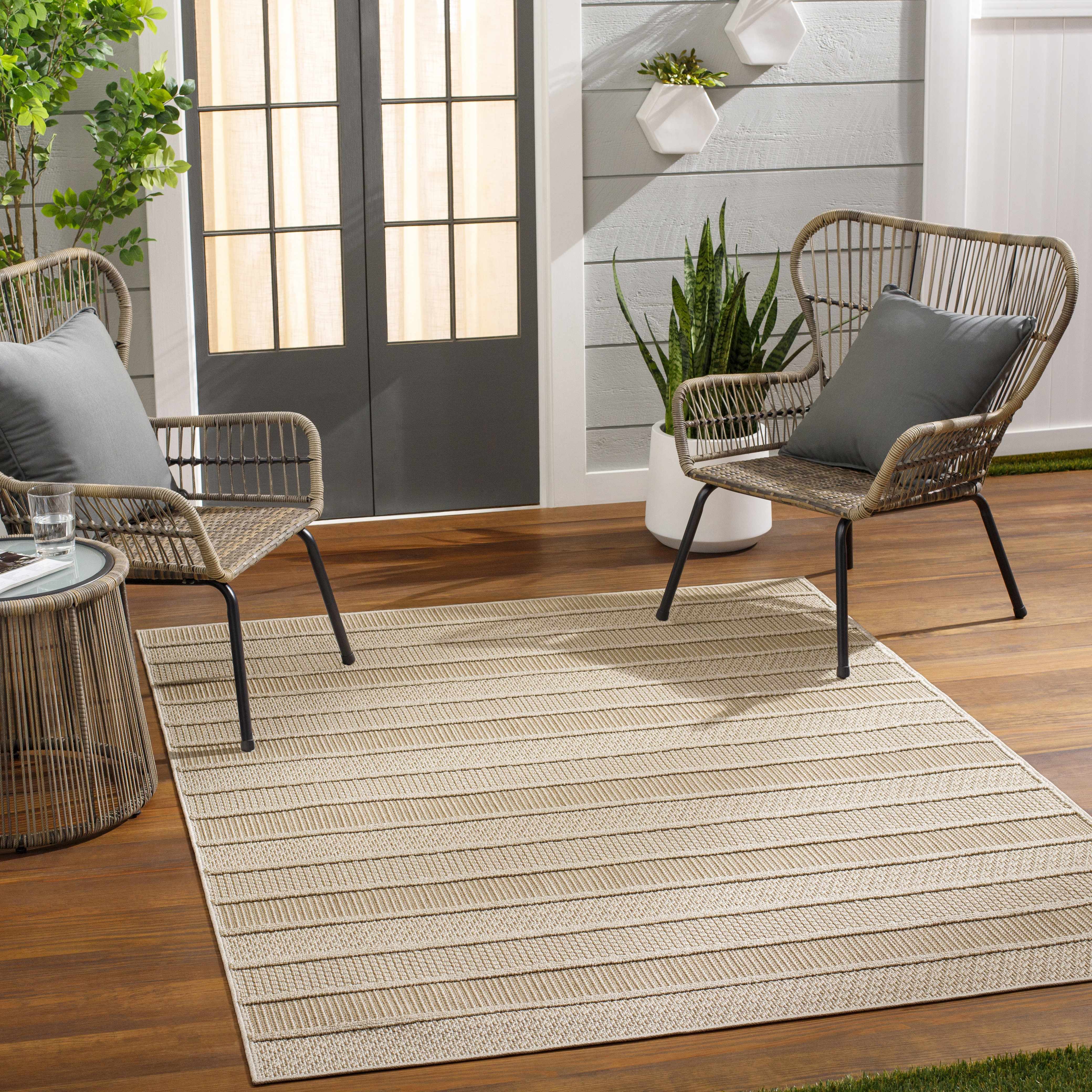 Idana 5'3in x 7' Outdoor Area Rug - Hauteloom
