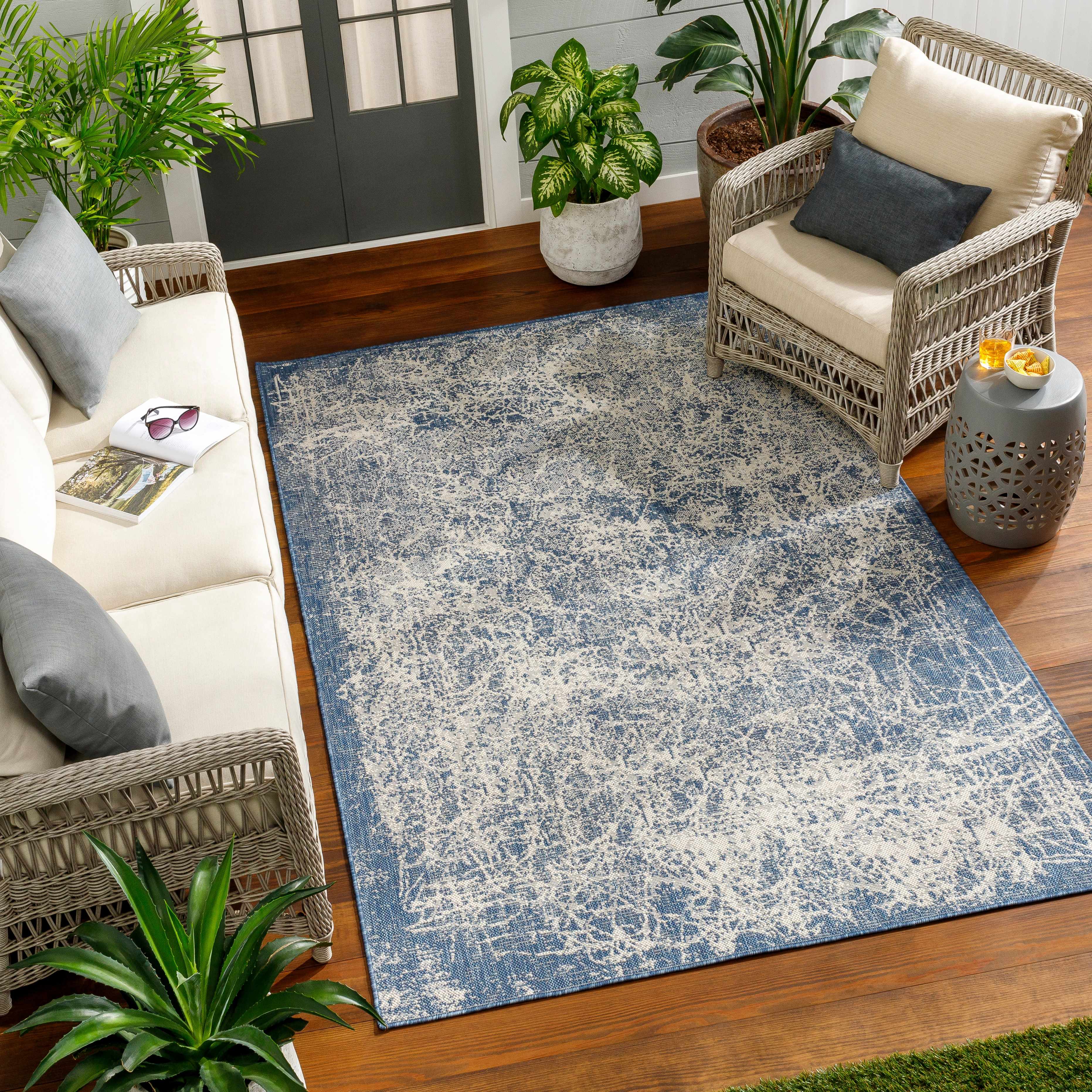 Katz 5'3in x 7' Outdoor Area Rug - Hauteloom