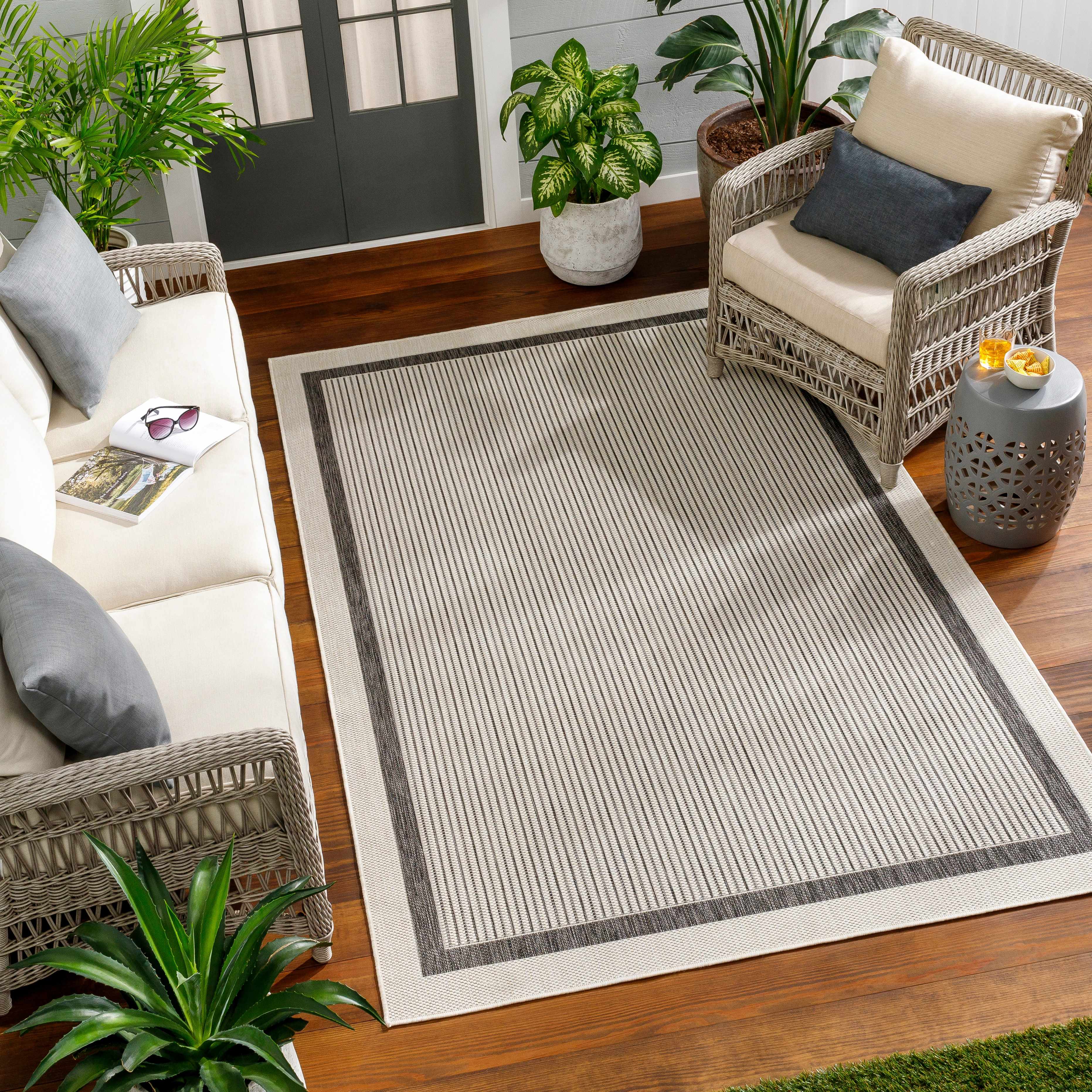 Hevel 6'7in x 9' Outdoor Area Rug - Hauteloom
